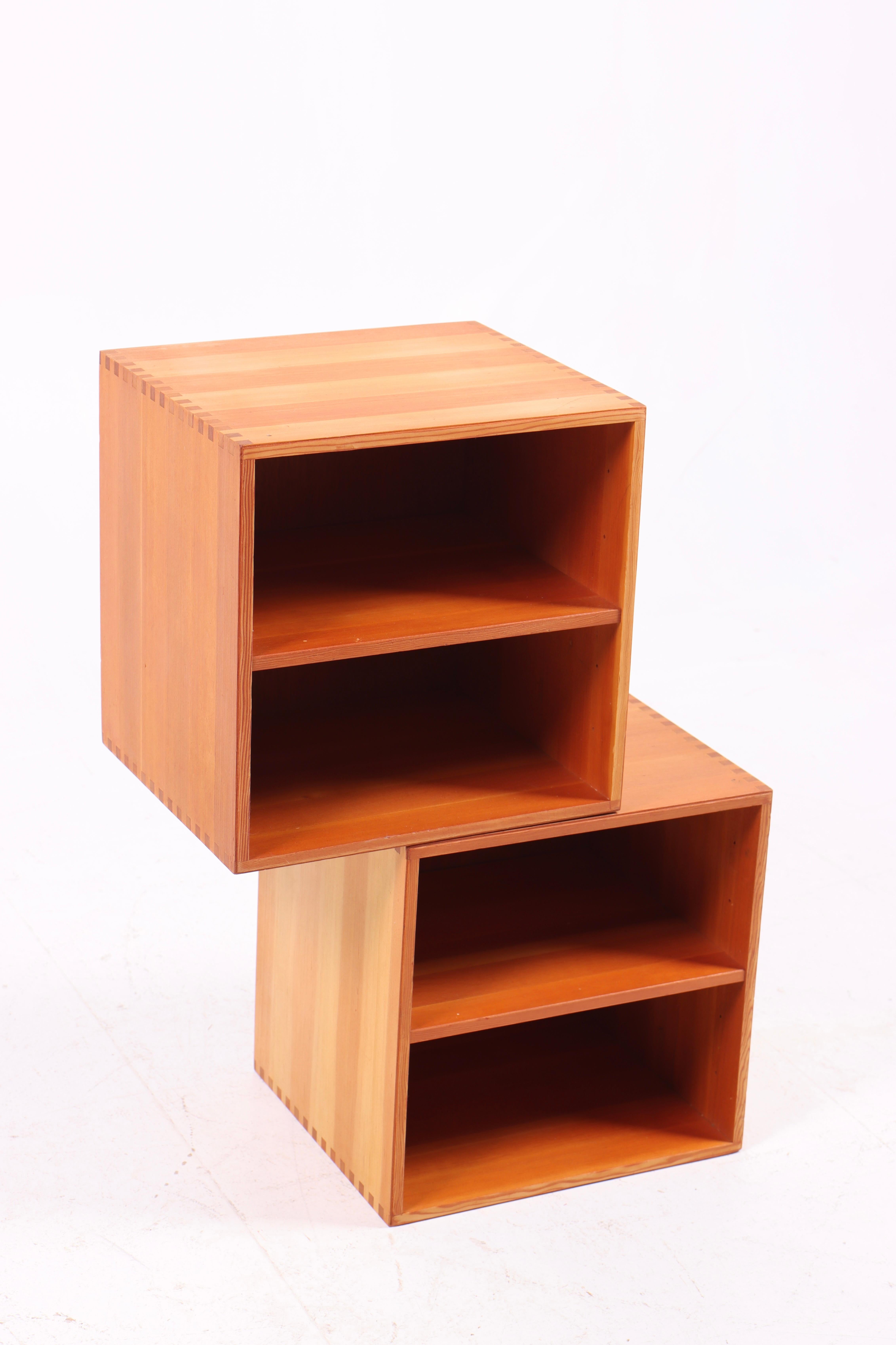 Pair of Wall-Mounted Nightstands in Solid Pine, 1970s For Sale 1