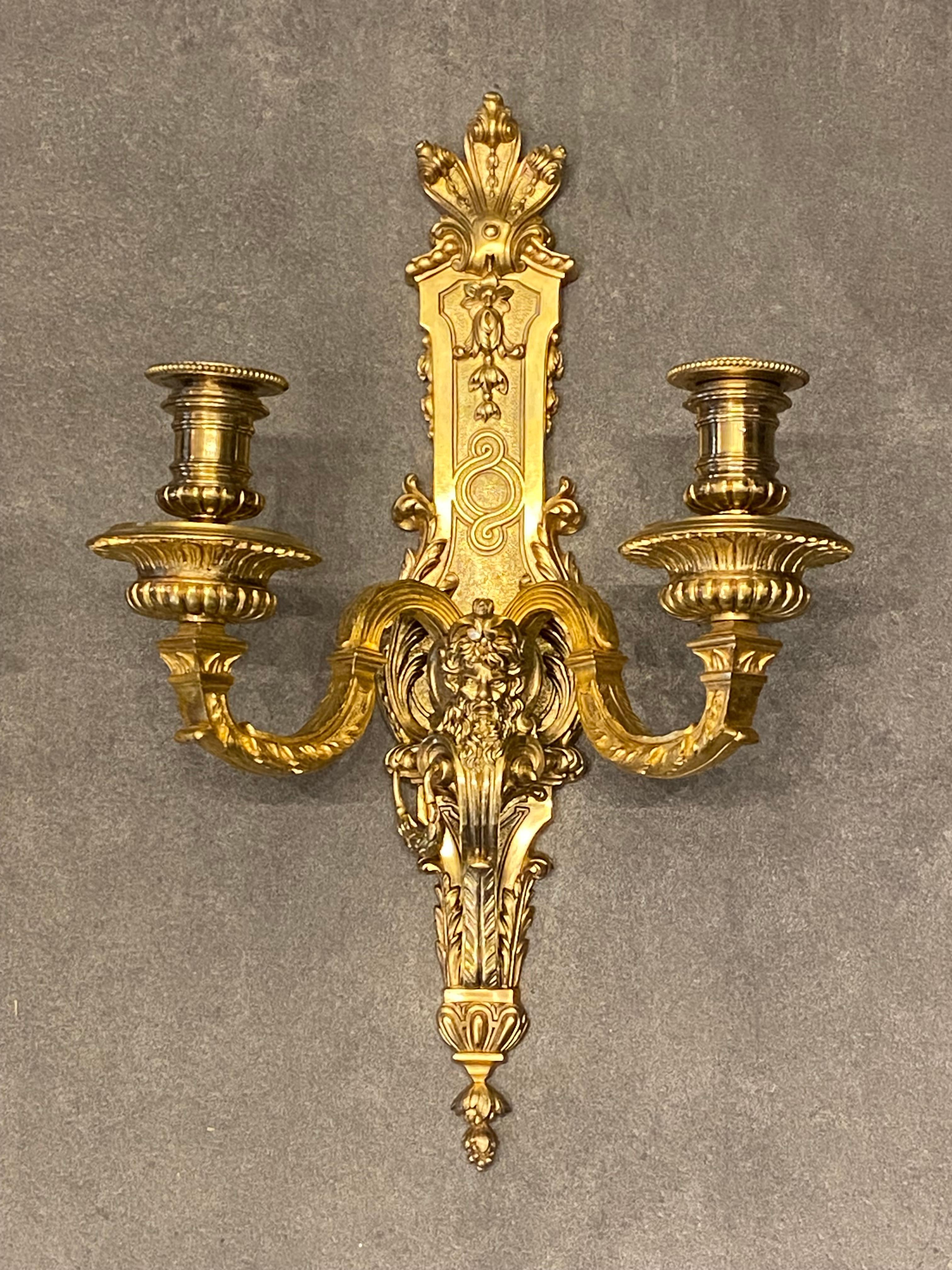 French Pair Of Wall Sconces - Bronze - Mascarons - France - 19th Century