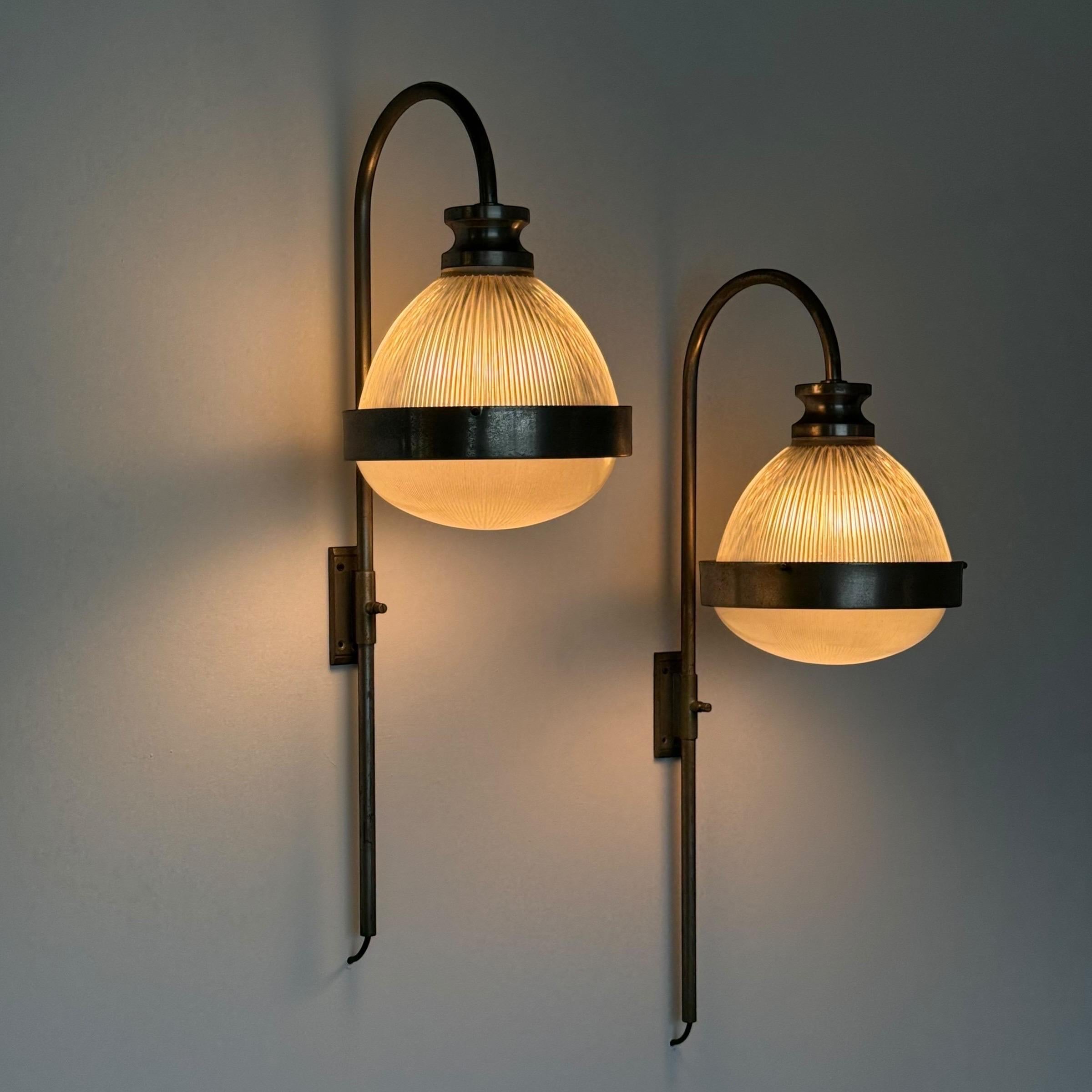 Pareja de apliques de Sergio Mazza para Artemide, Milán, años 60 Moderno de mediados de siglo en venta