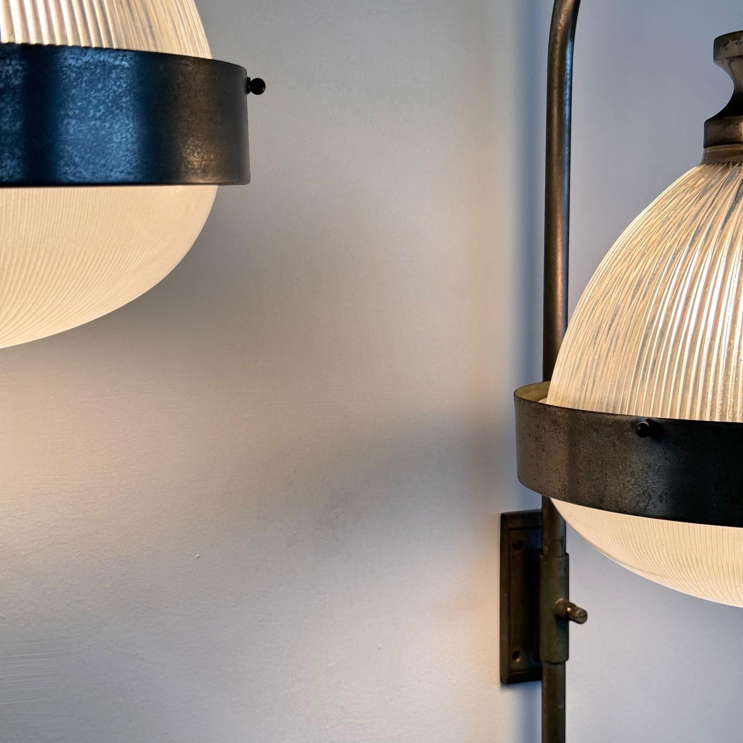 Pareja de apliques de Sergio Mazza para Artemide, Milán, años 60 en venta 2