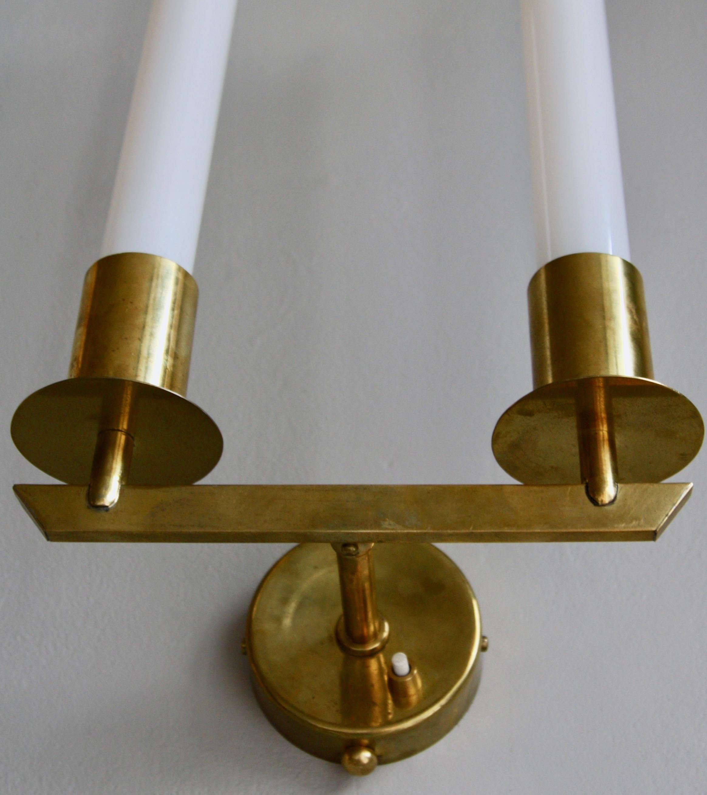 Finnish Pair of Wall Sconces in Brass Designed and Made by Itsu Oy, Finland, circa 1950 For Sale