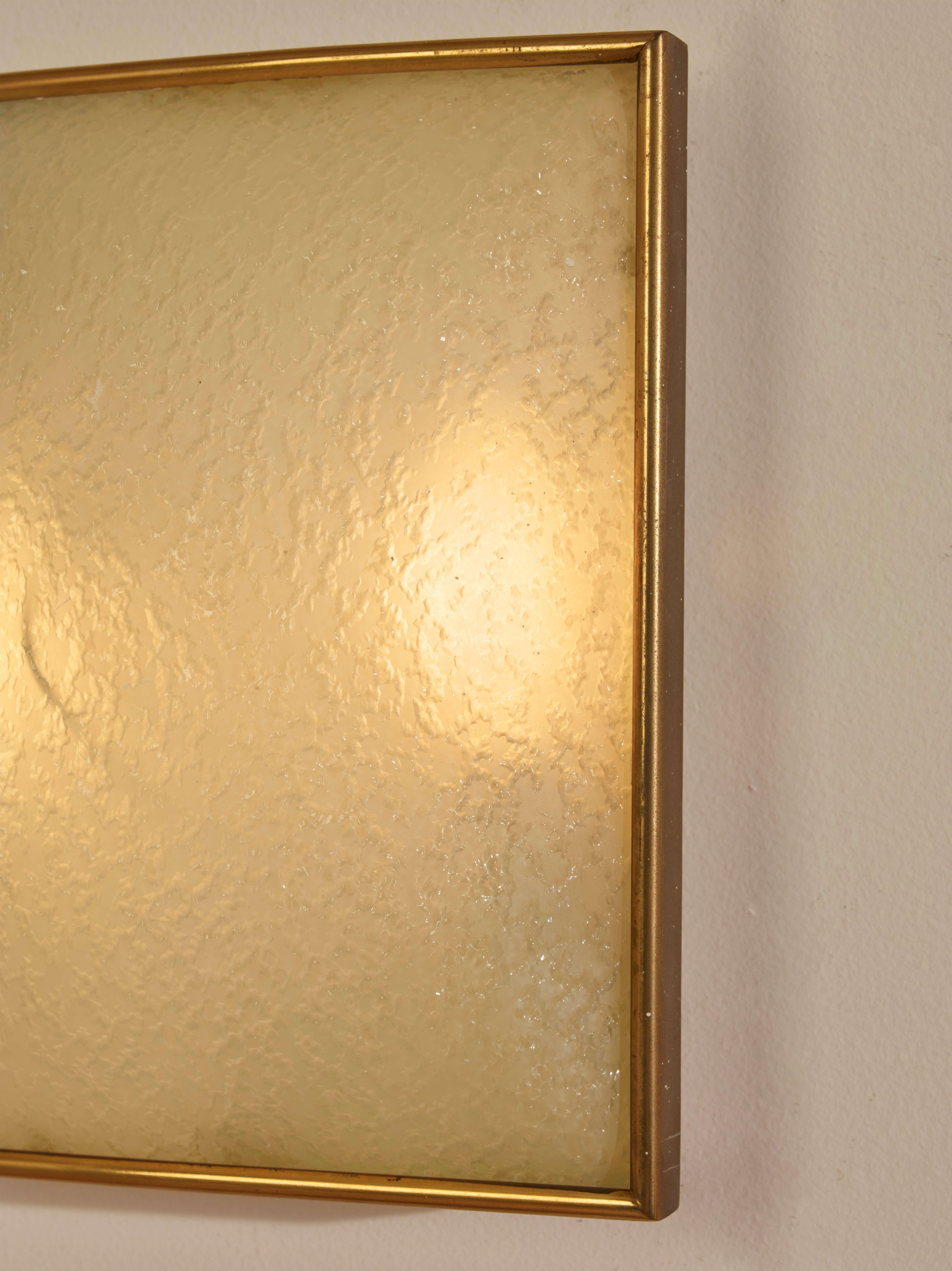 Italian Pair of wall sconces in painted metal, brass, and frosted glass, Italy, 1950s