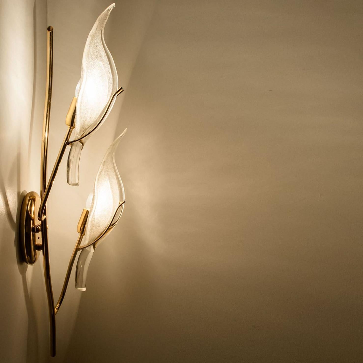 Pair of Wall Sconces Murano Glass and Brass Leaves, Italy 1960s For Sale 7
