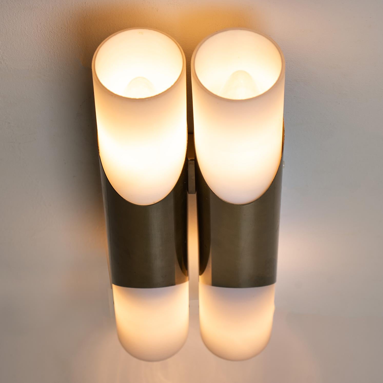 Late 20th Century Pair of Wall Sconces or Wall Lights in the Style of RAAK, Amsterdam, 1970