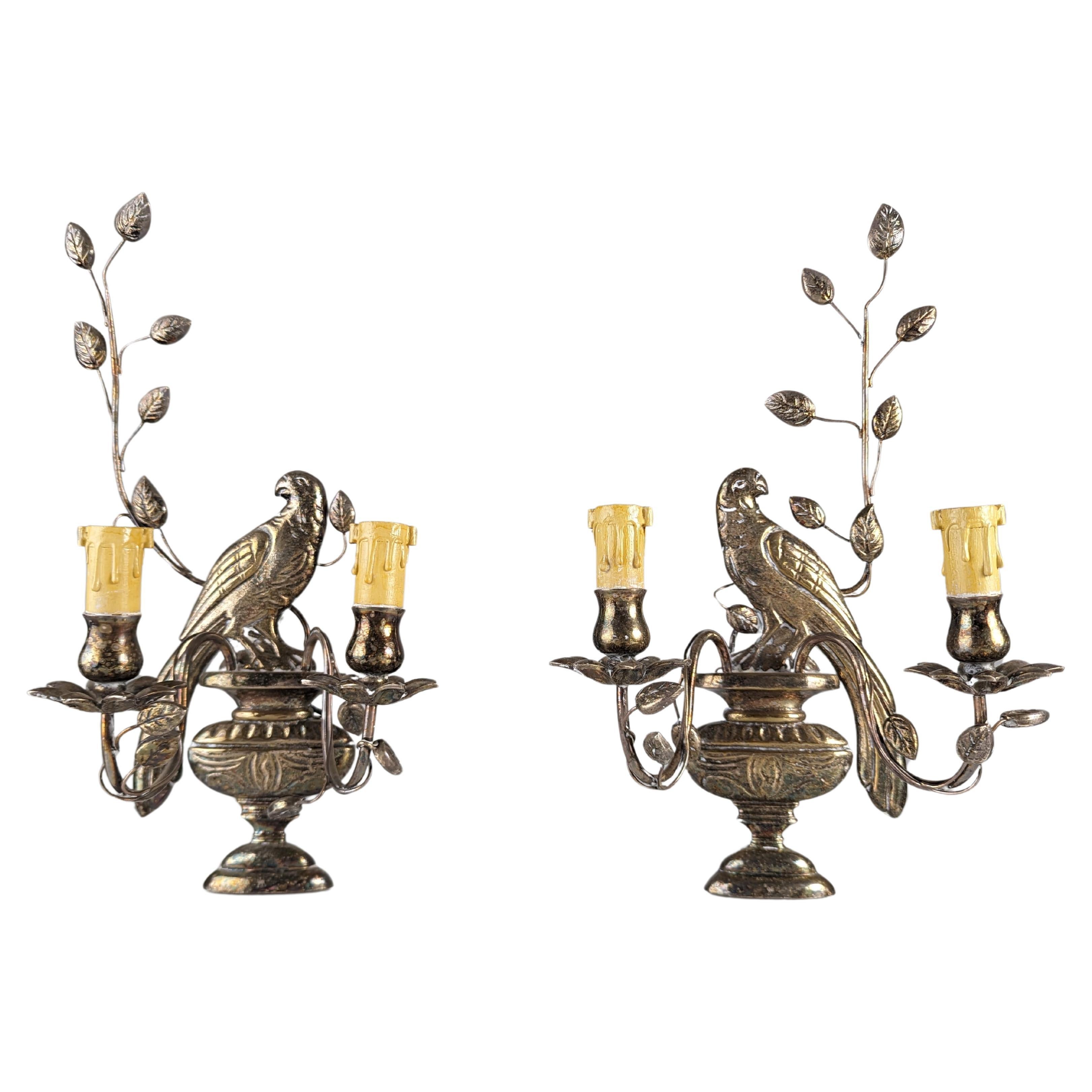 Pair of wall sconces with parrots and leaves by Maison Bagues. For Sale