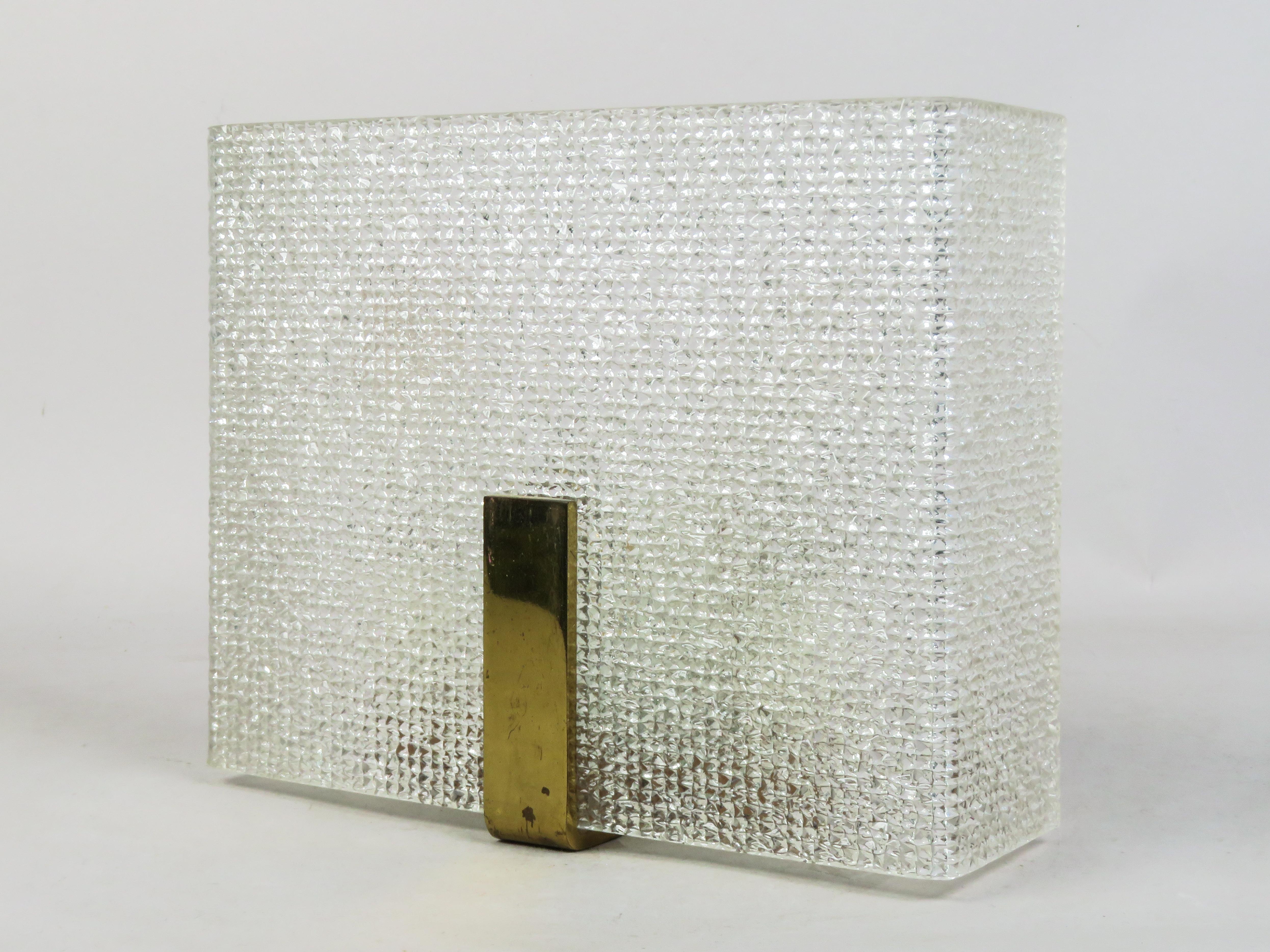 Paar Wandleuchter mit Holzrahmen, Methacrylatschirmen und vergoldetem Messing im Angebot 8