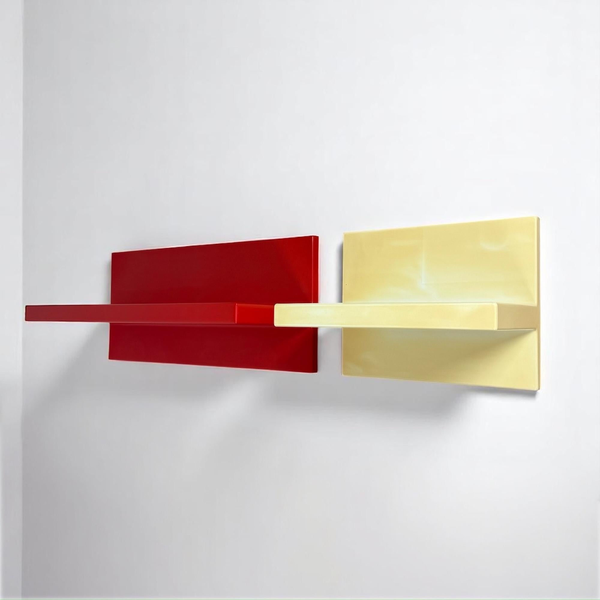 Pareja de estanterías de pared de Marcello Siard para Kartell Diseño italiano de los años 70 en venta 1