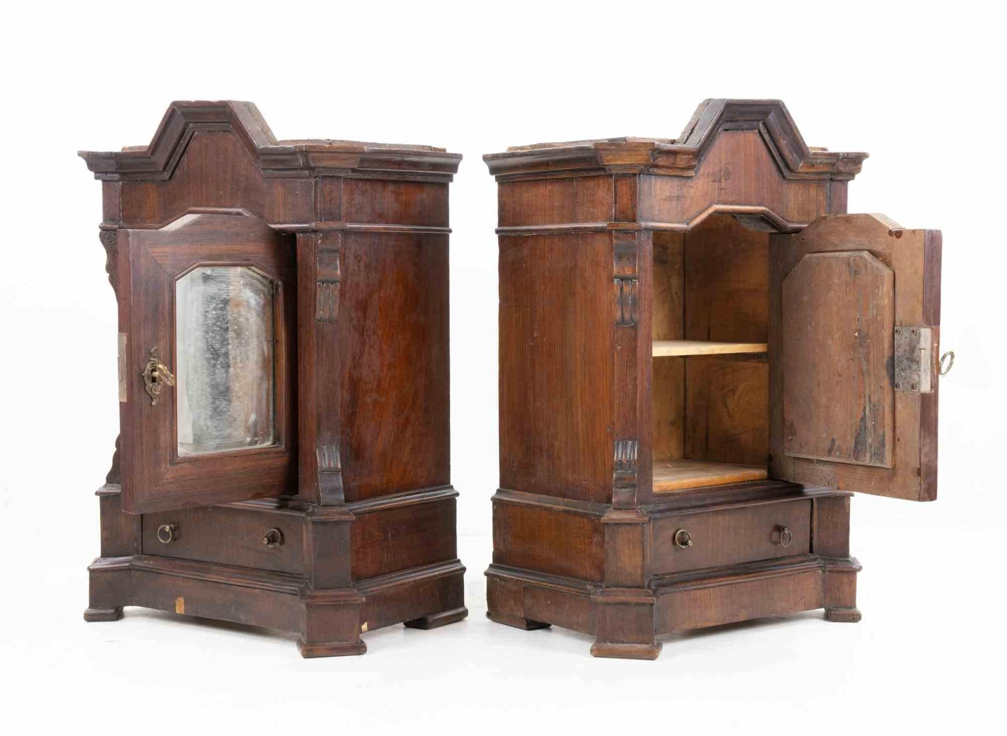 Pareja de muebles altos con puerta y cajón, Italia, principios del siglo XX Italiano en venta