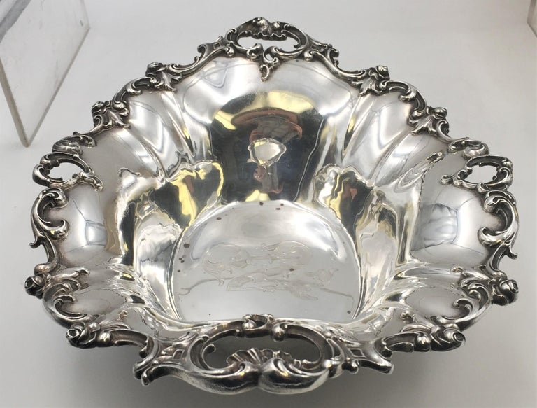 American Pair of Wallace Sterling Silver Centerpieces Bowls in Grande Baroque Pattern '?' For Sale