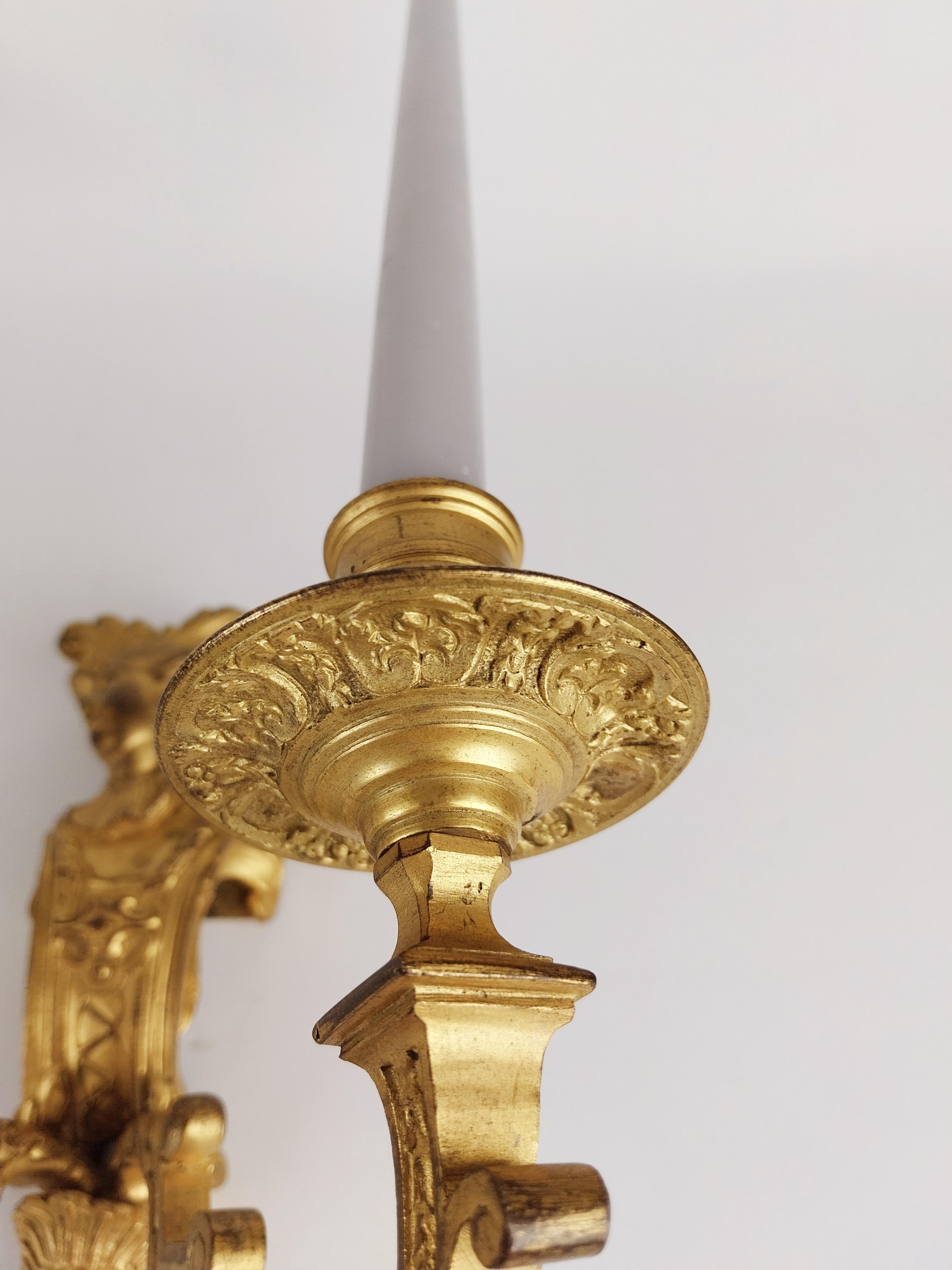 Pair of walls lights For Sale 6