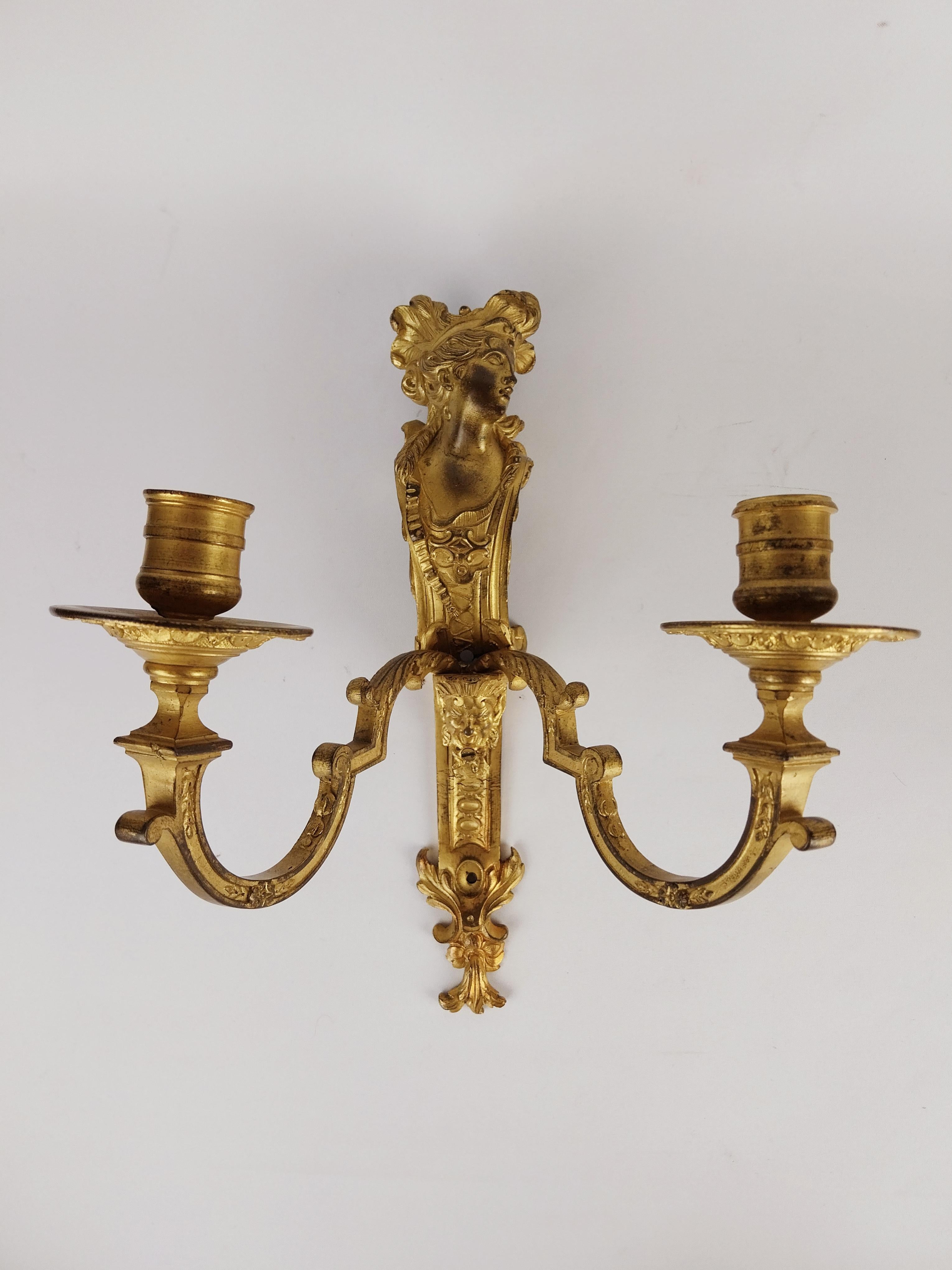 French Pair of walls lights For Sale