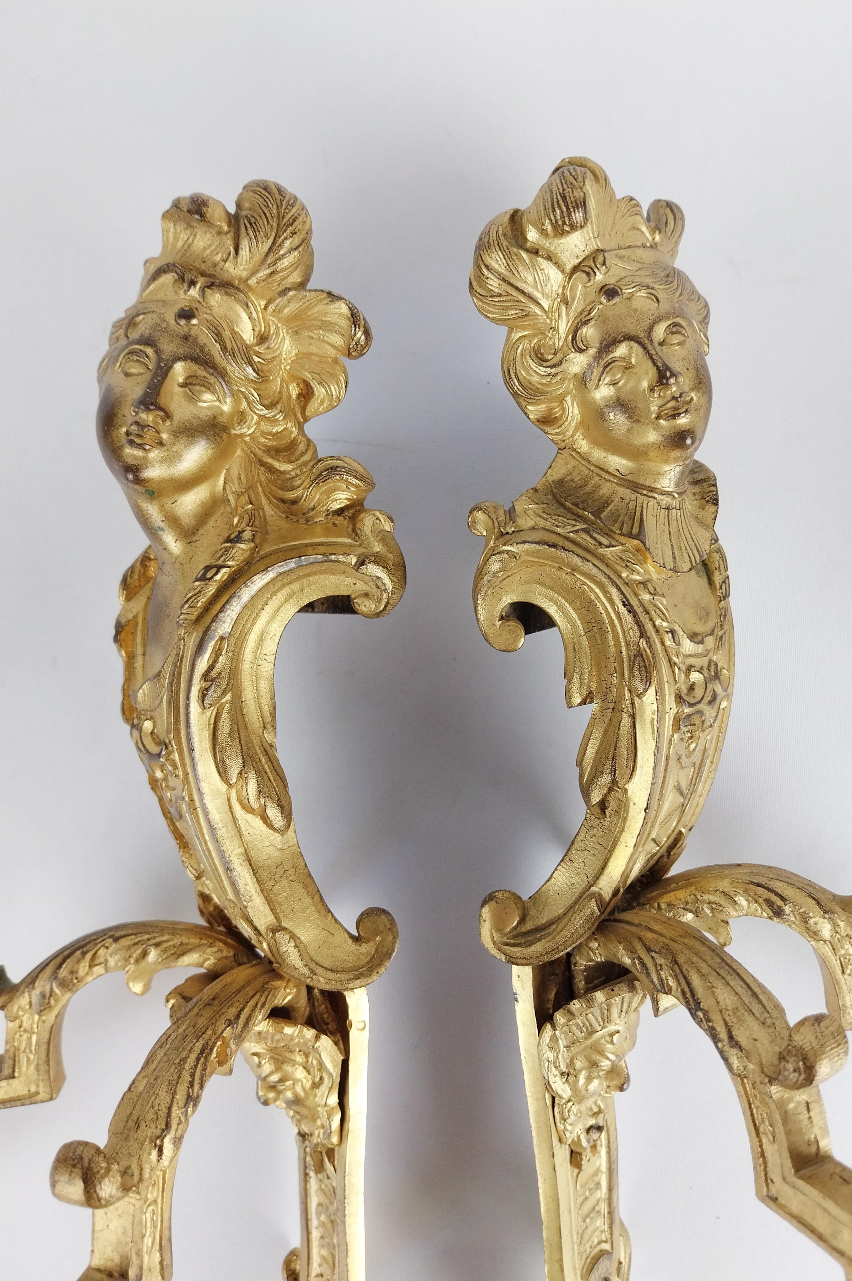 Bronze Pair of walls lights For Sale