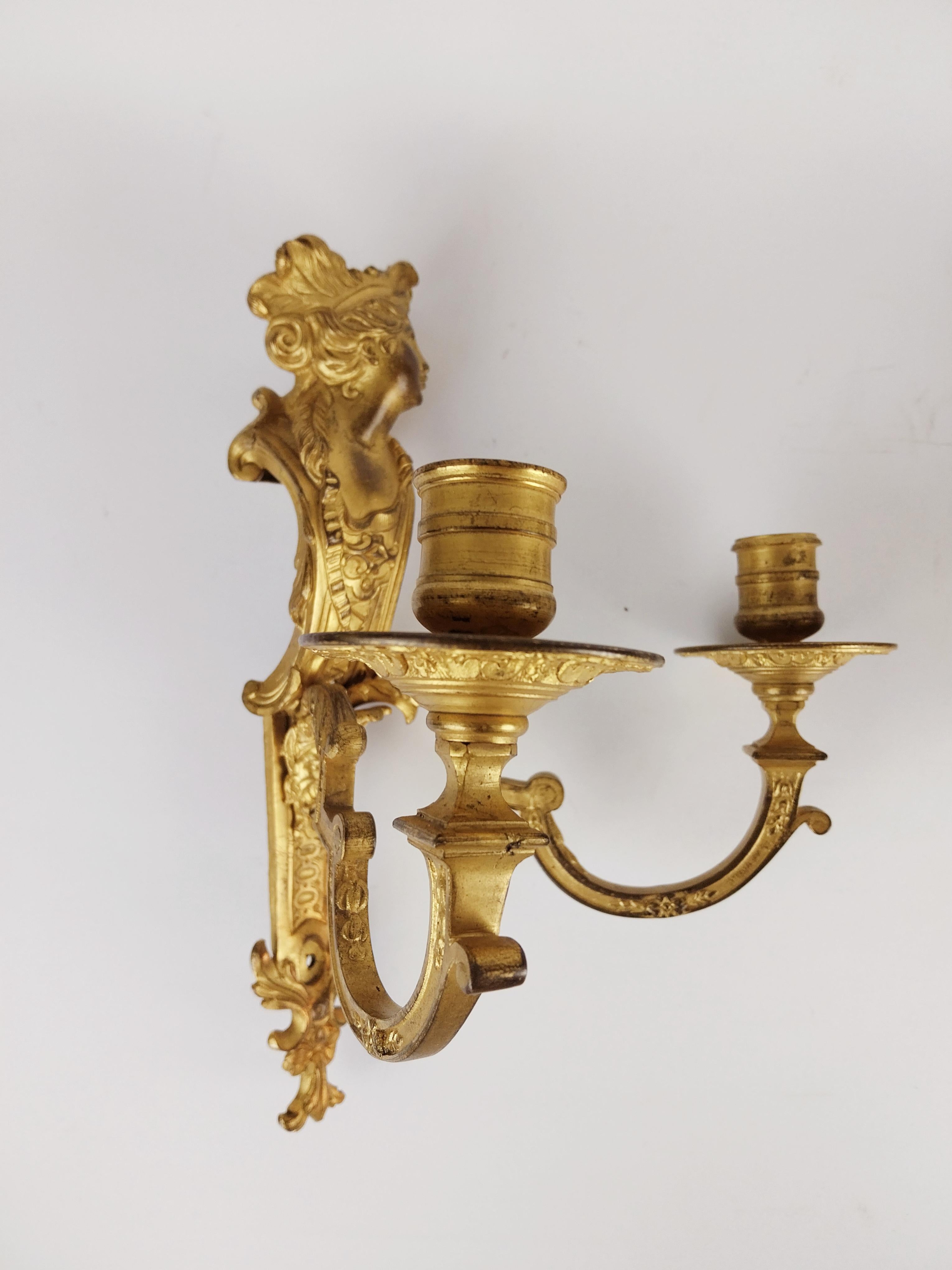 Pair of walls lights For Sale 2