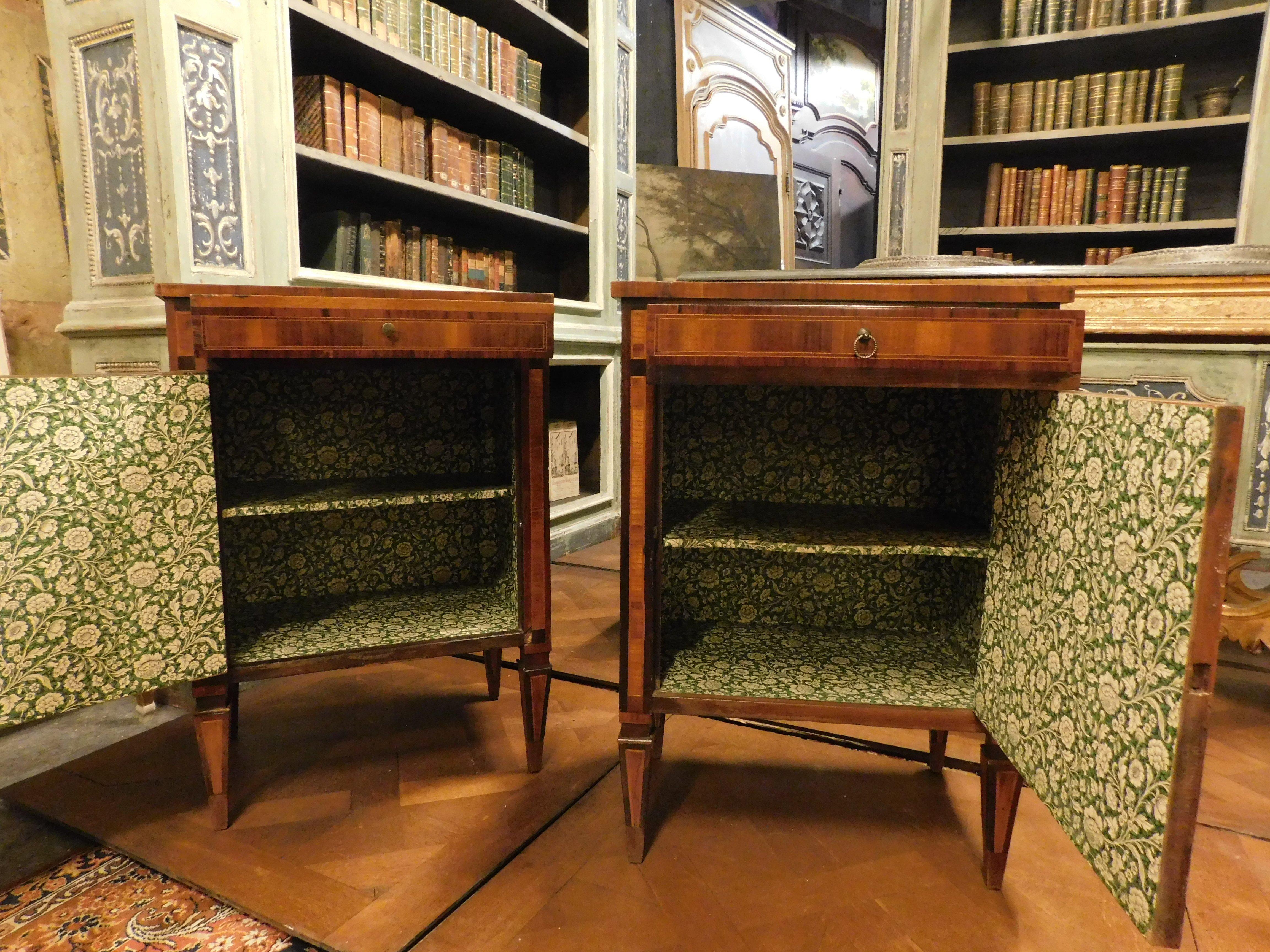 19th Century Pair of Walnut and Boxwood Veneered Bedside Tables, 18th Century, Italy For Sale