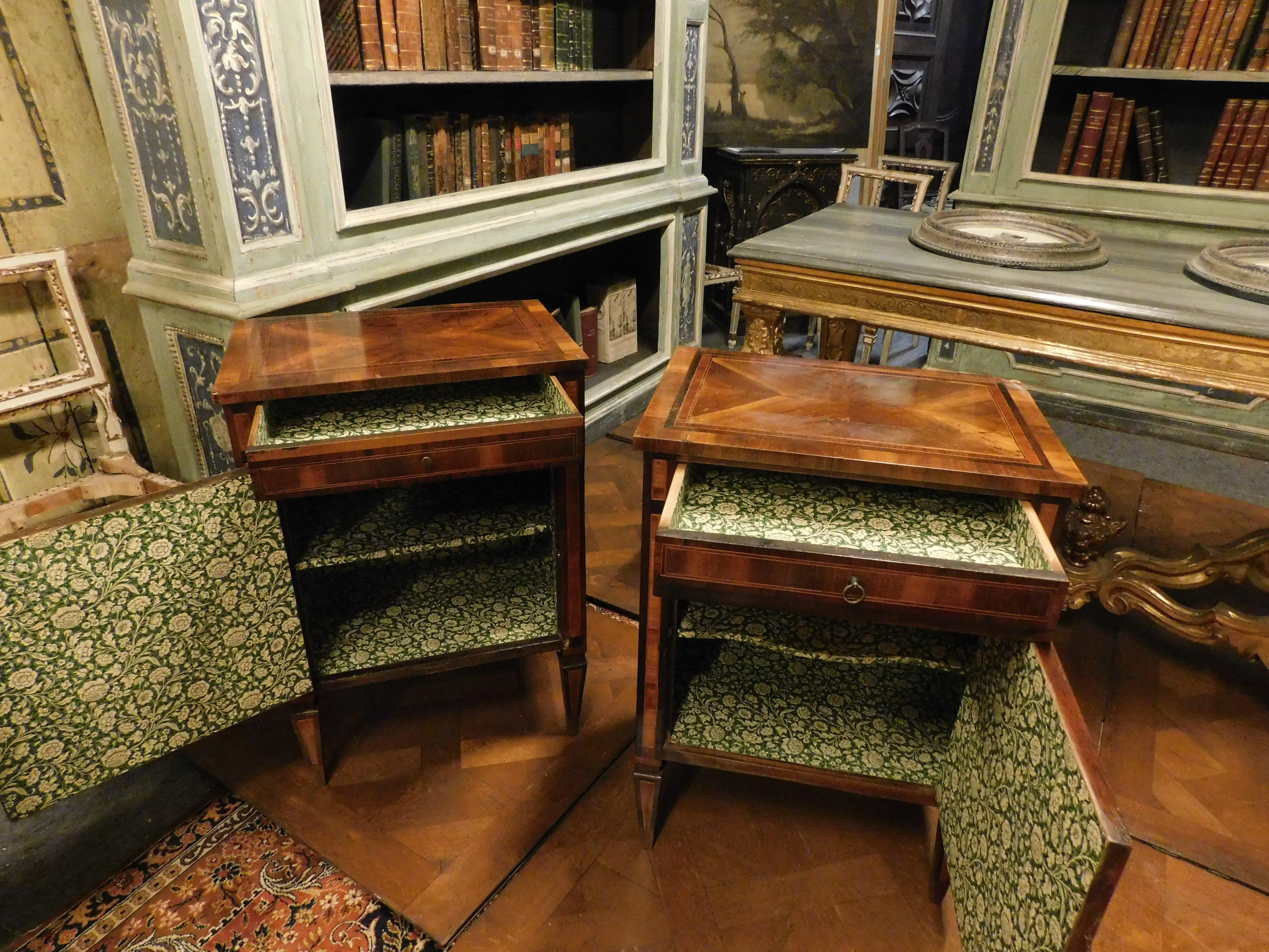 Pair of Walnut and Boxwood Veneered Bedside Tables, 18th Century, Italy For Sale 1