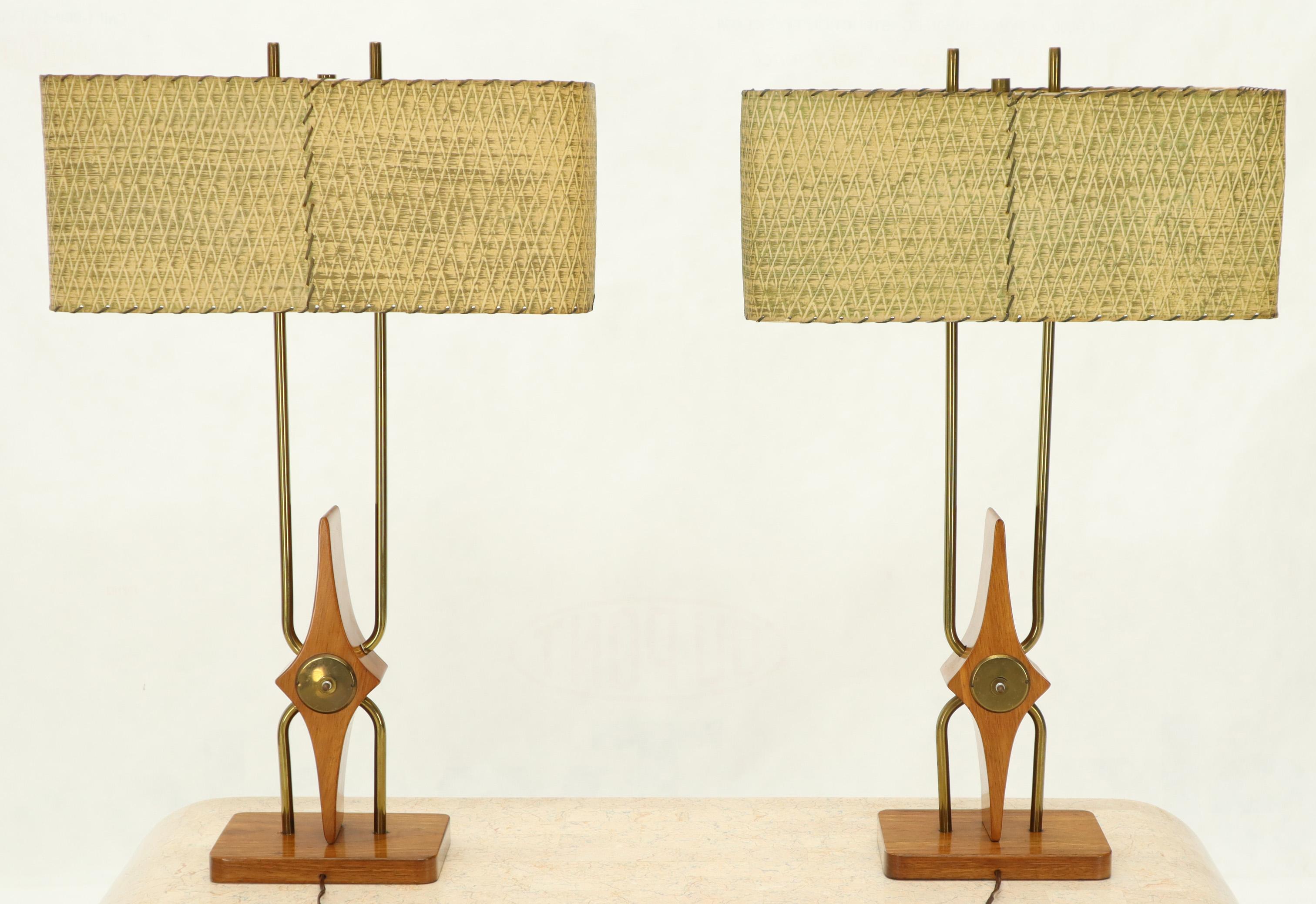 Pair of Walnut and Brass Diamond Pattern Table Lamps For Sale 7