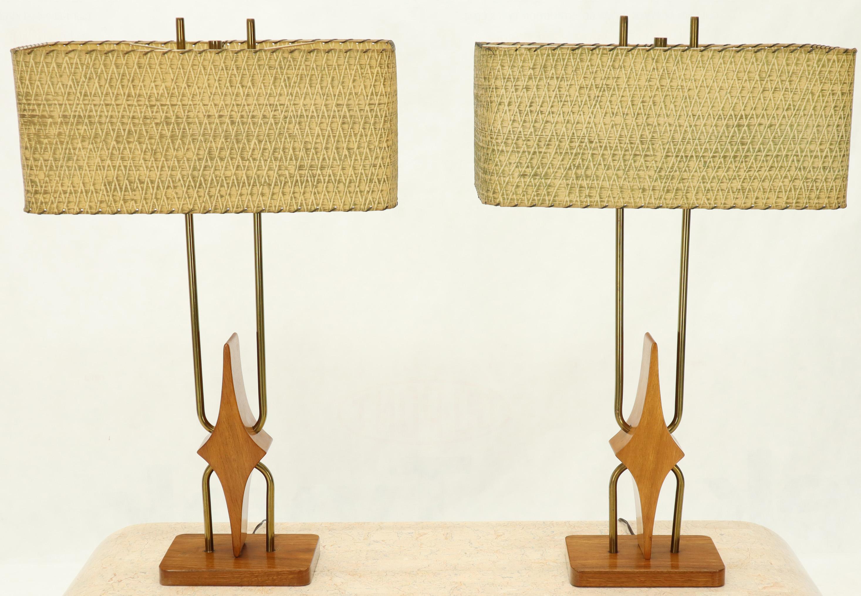 Pair of Walnut and Brass Diamond Pattern Table Lamps For Sale 8