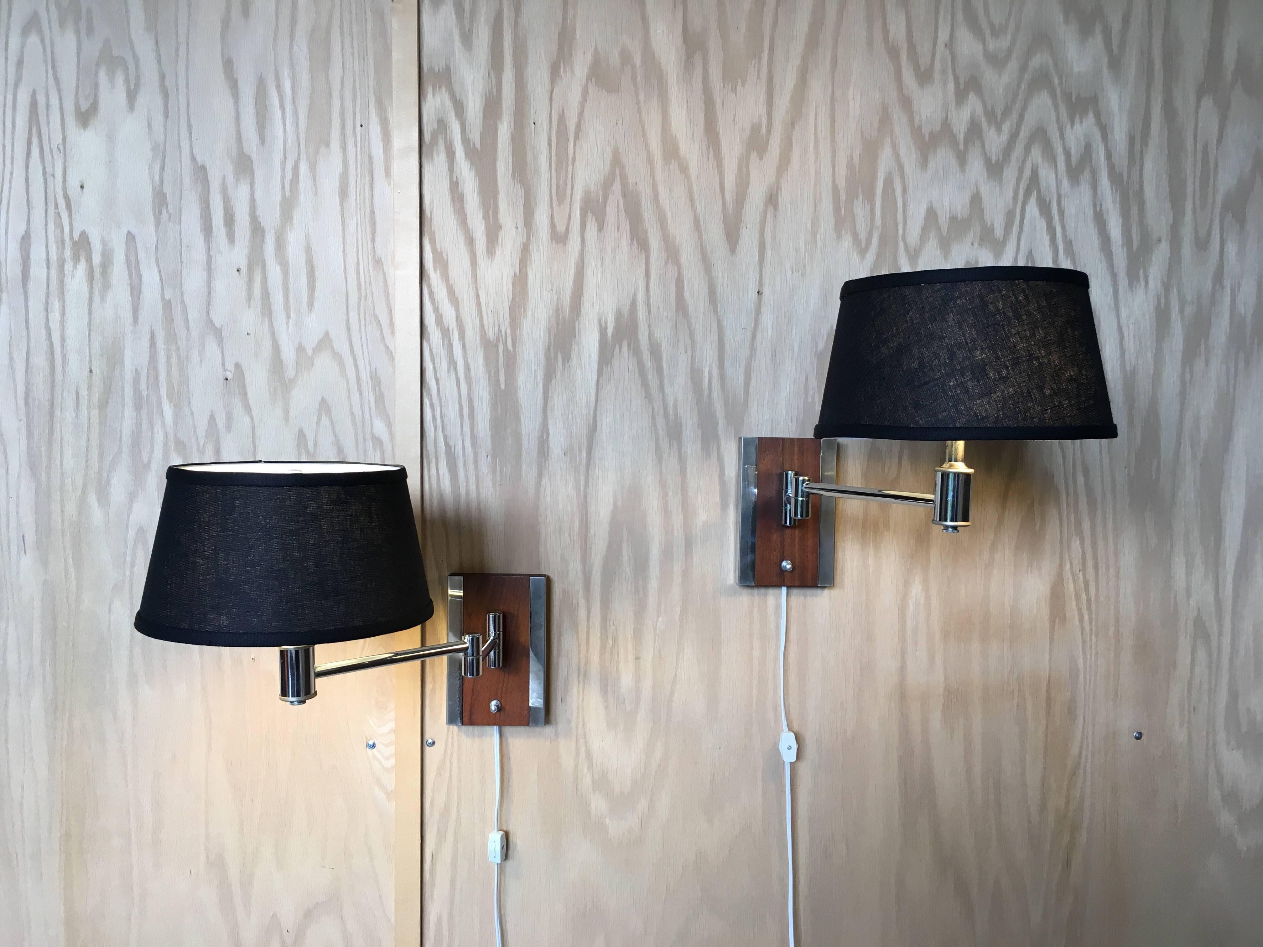 Pair of Walnut and Chrome Articulated Sconces For Sale 3
