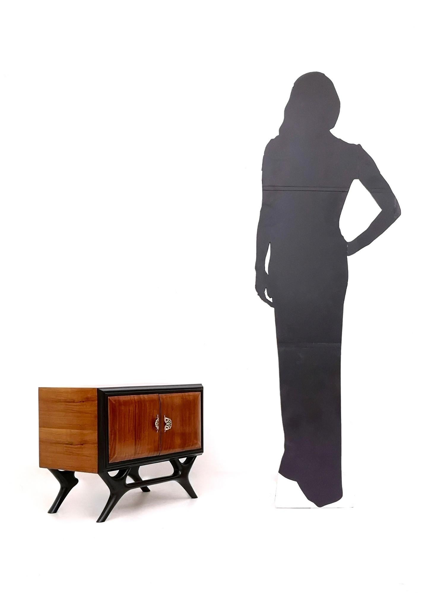 Mid-Century Modern Pair of Vintage Walnut and Ebonized Wood Nightstands with Brass Handles, Italy