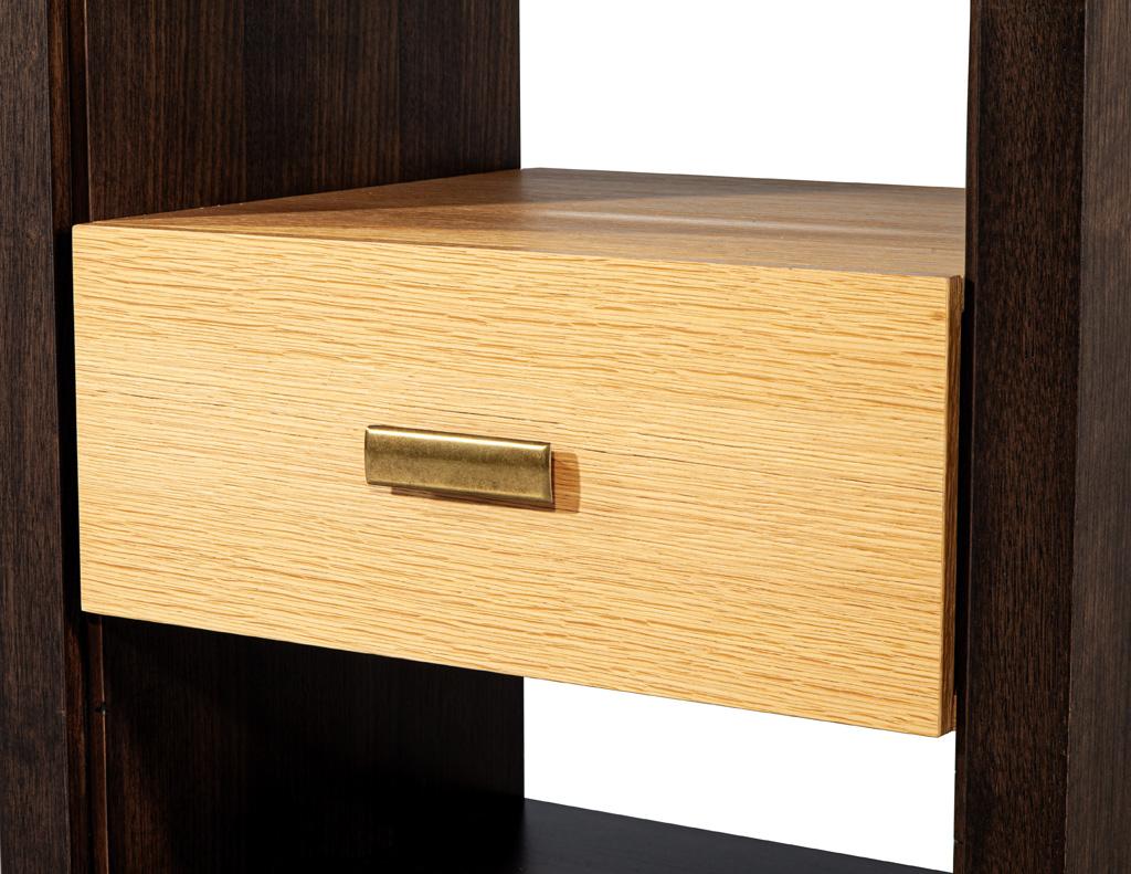 Pair of Walnut and Oak Large Glass Top Nightstand End Tables en Nuevo estado para la venta en North York, ON