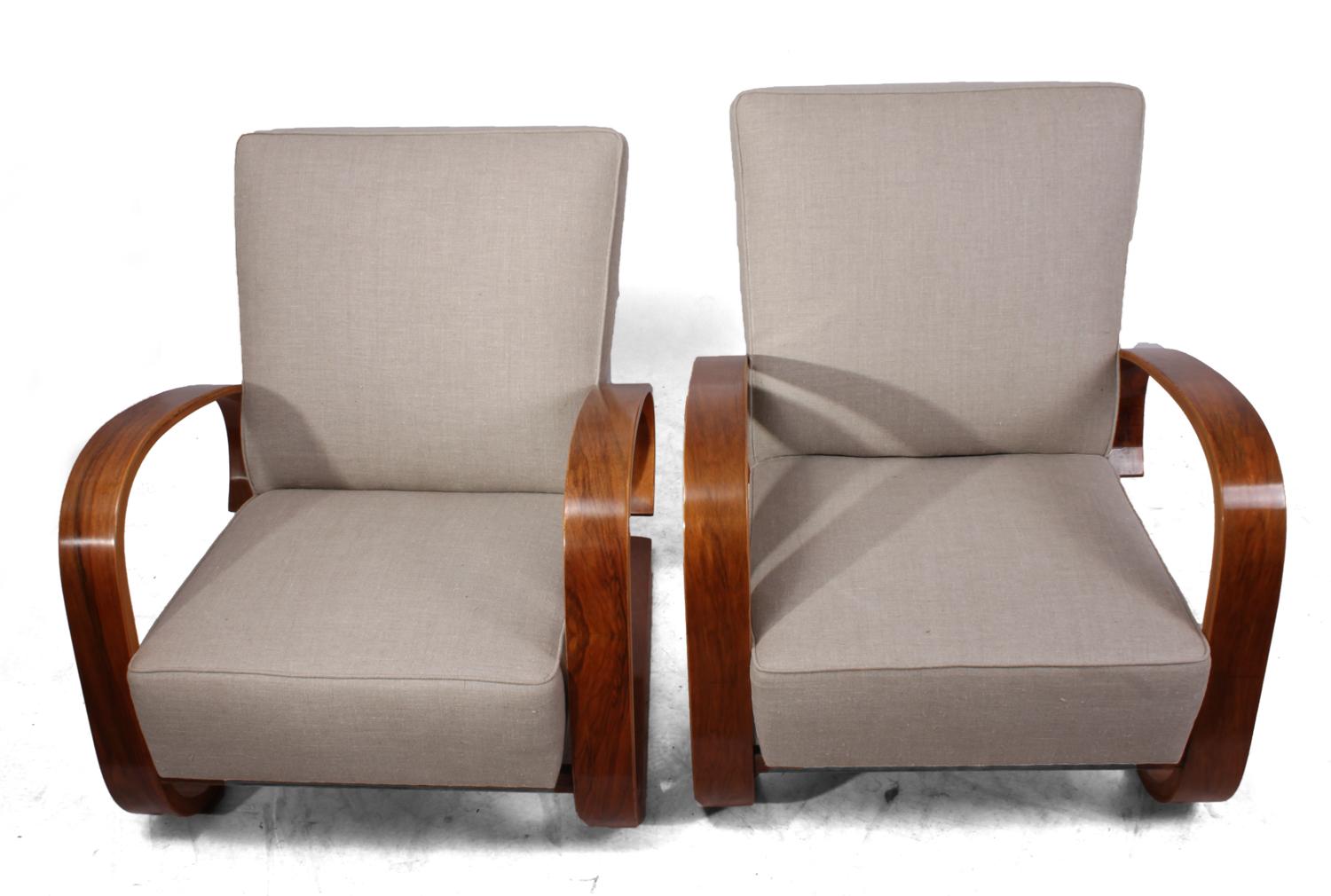 Pair of Walnut Armchairs by Alvar Aalto, circa 1950 In Excellent Condition In Paddock Wood, Kent