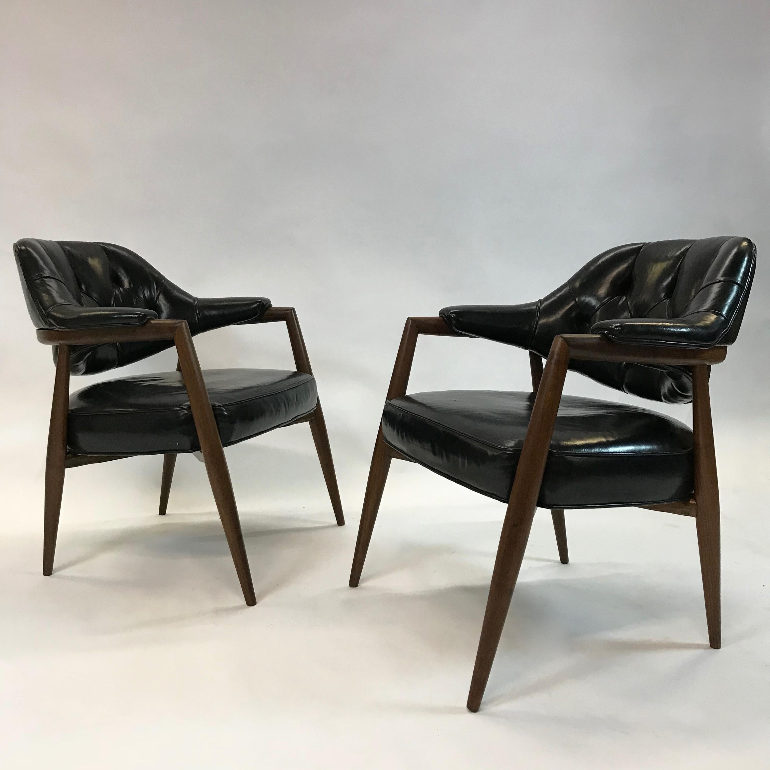 Pair of Walnut Armchairs by Maurice Bailey for Monteverdi-Young In Good Condition In Brooklyn, NY
