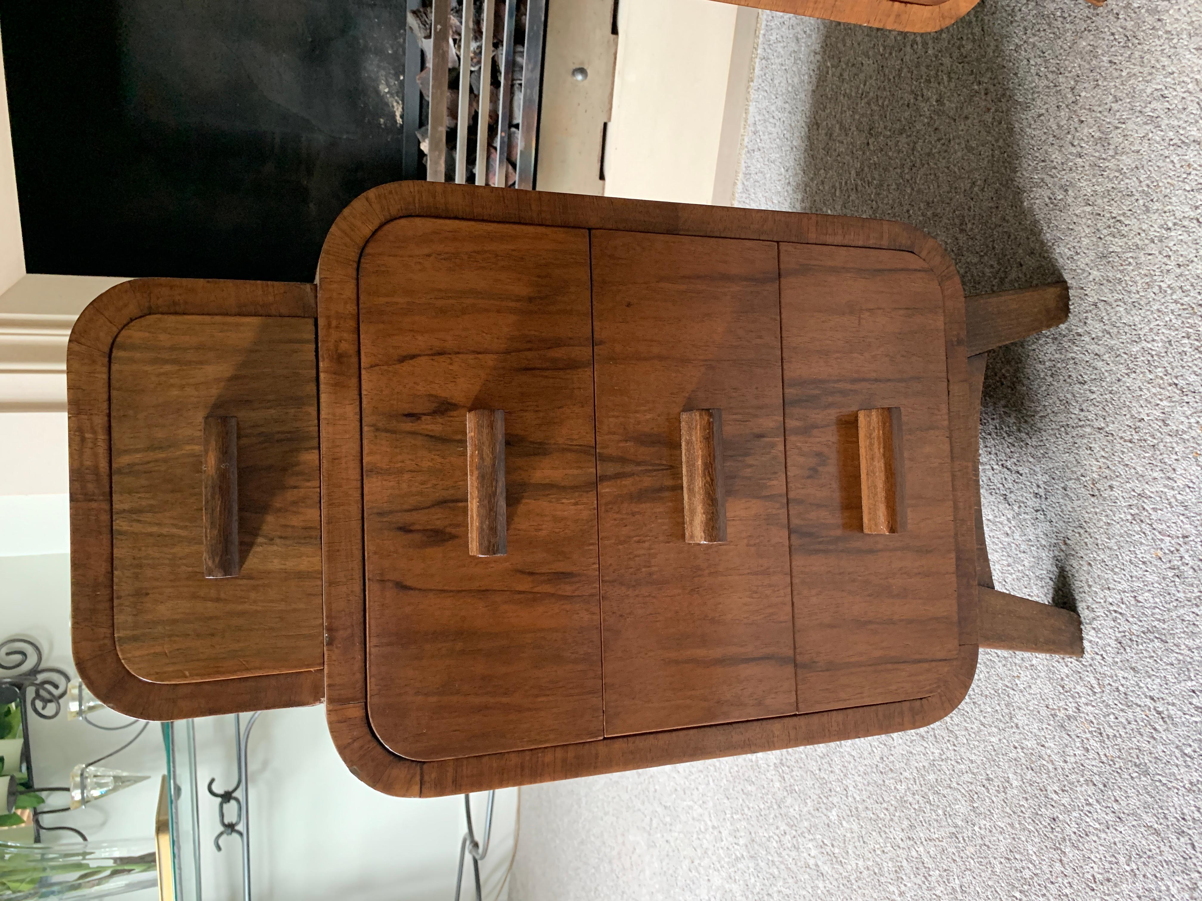 Pair of Walnut Art Deco Bedside Tables In Good Condition In London, GB