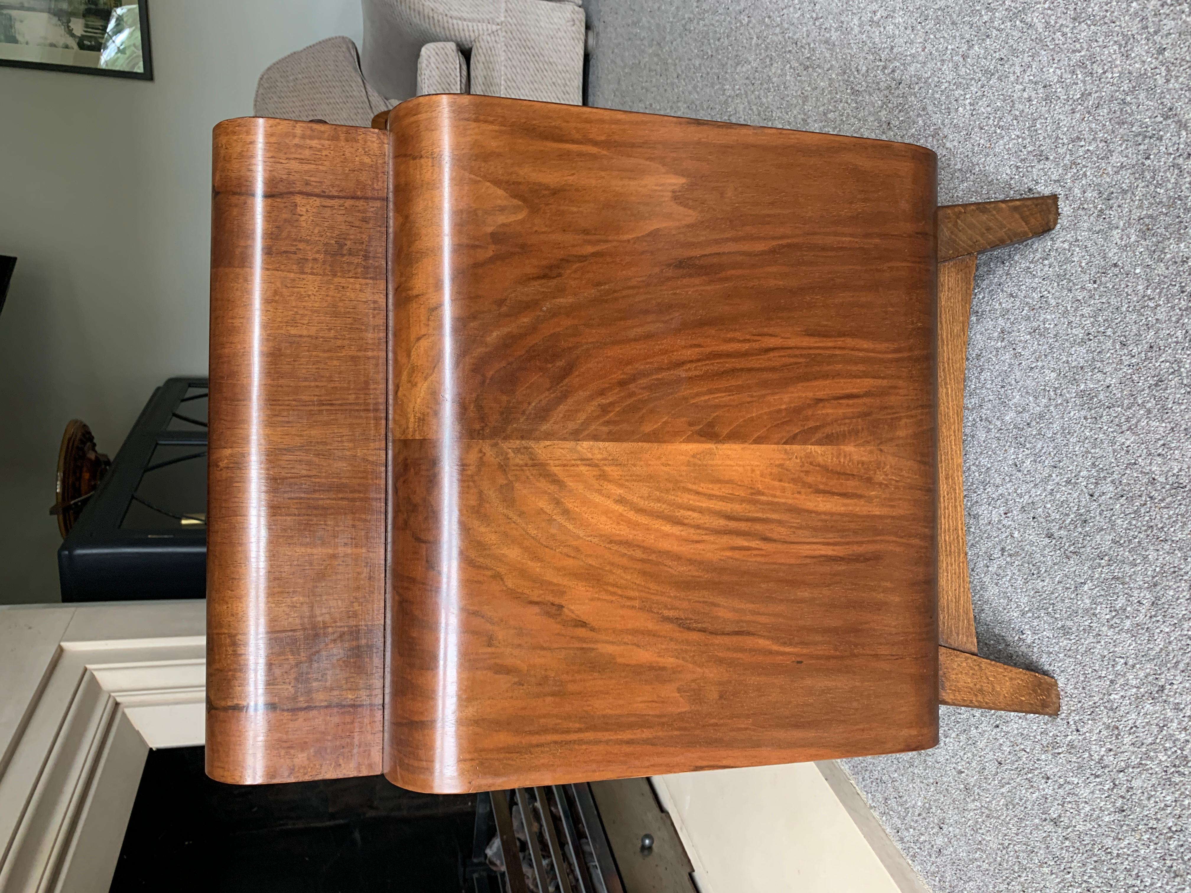 20th Century Pair of Walnut Art Deco Bedside Tables