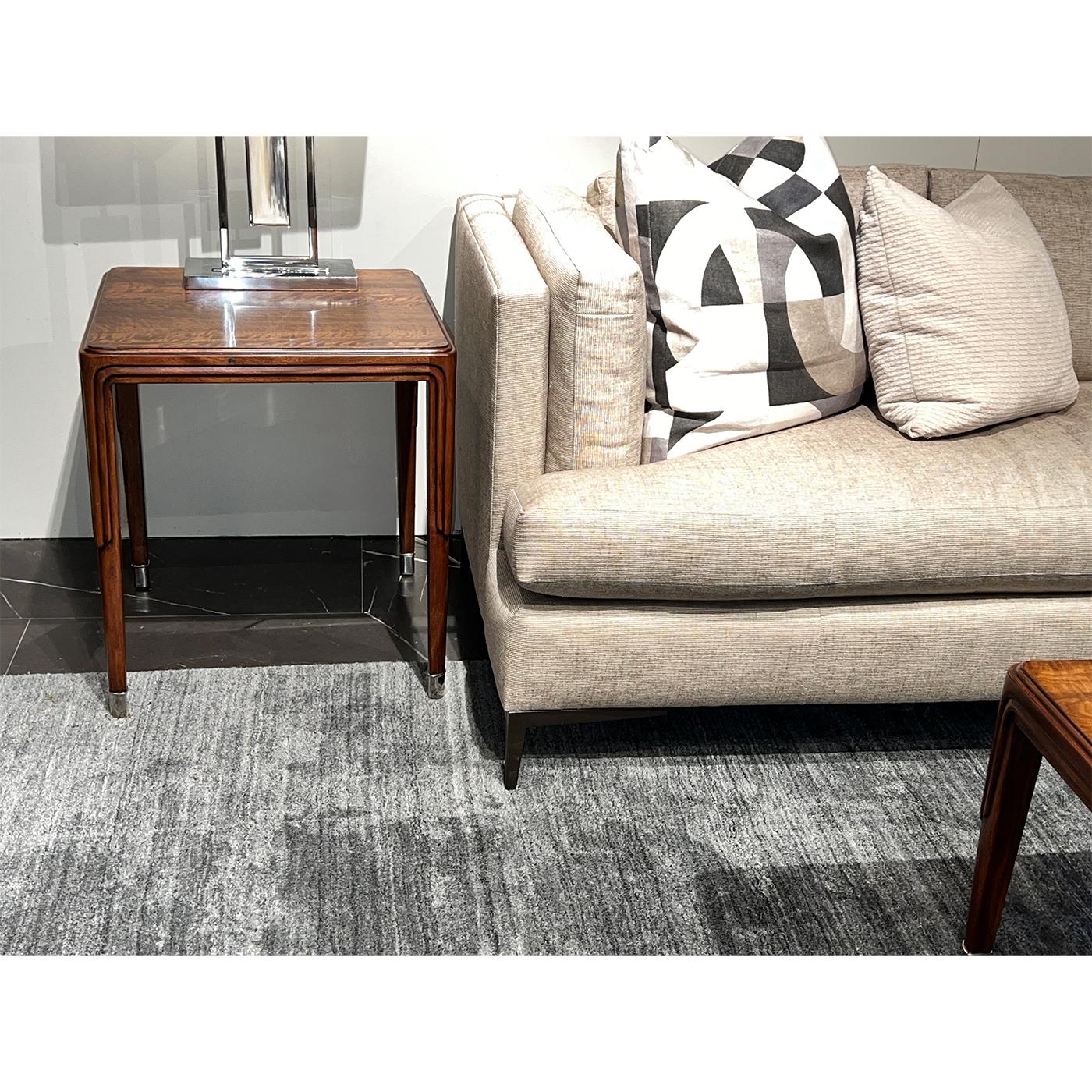 Paire de tables d'appoint Art Déco en noyer Neuf - En vente à Westwood, NJ