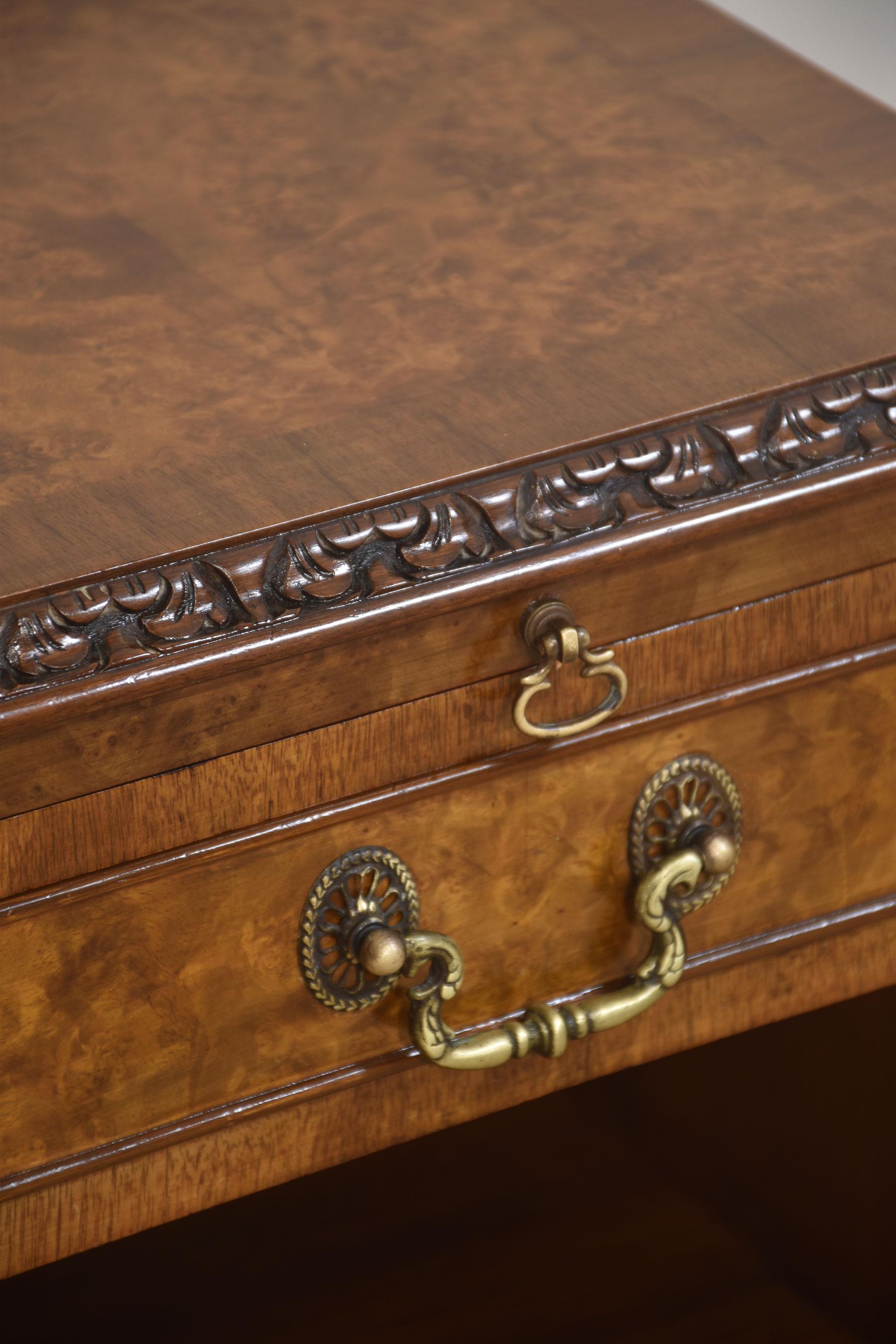 Pair of walnut bedside cabinets 3