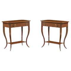 Paire de tables de nuit Biedermeier en noyer