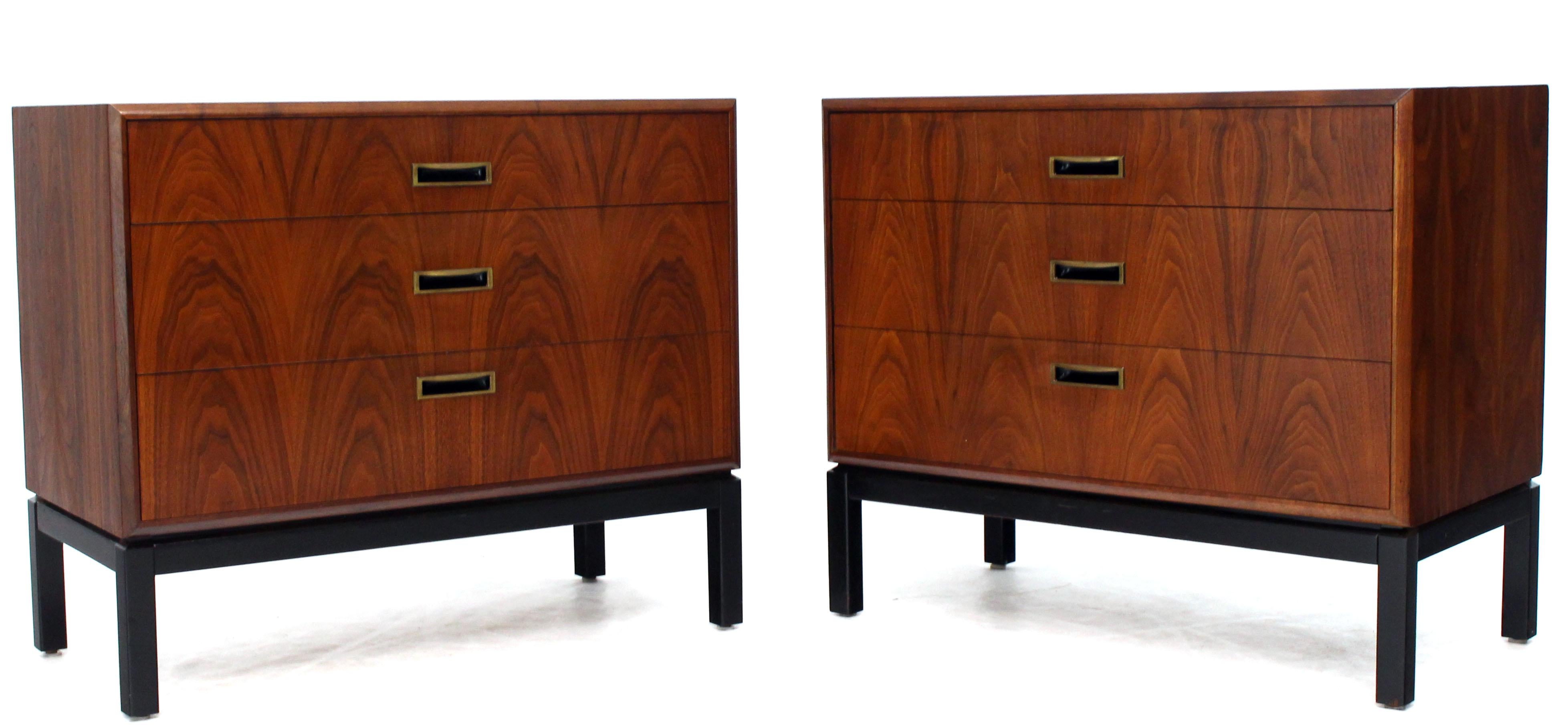 Mid-Century Modern Pair of Walnut Book Matched Fronts Three Drawers Bachelor Chests Ebonized Base
