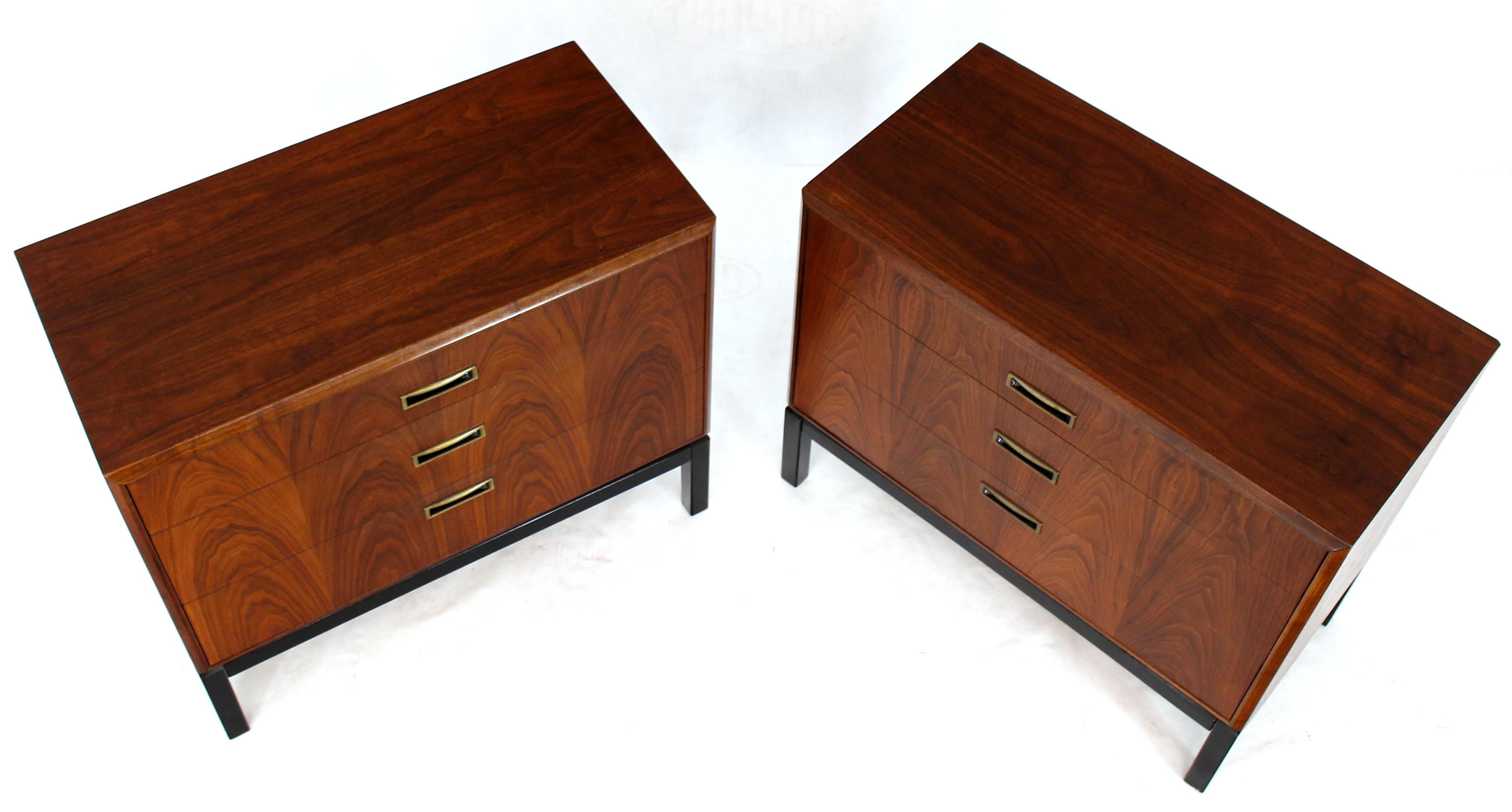 American Pair of Walnut Book Matched Fronts Three Drawers Bachelor Chests Ebonized Base