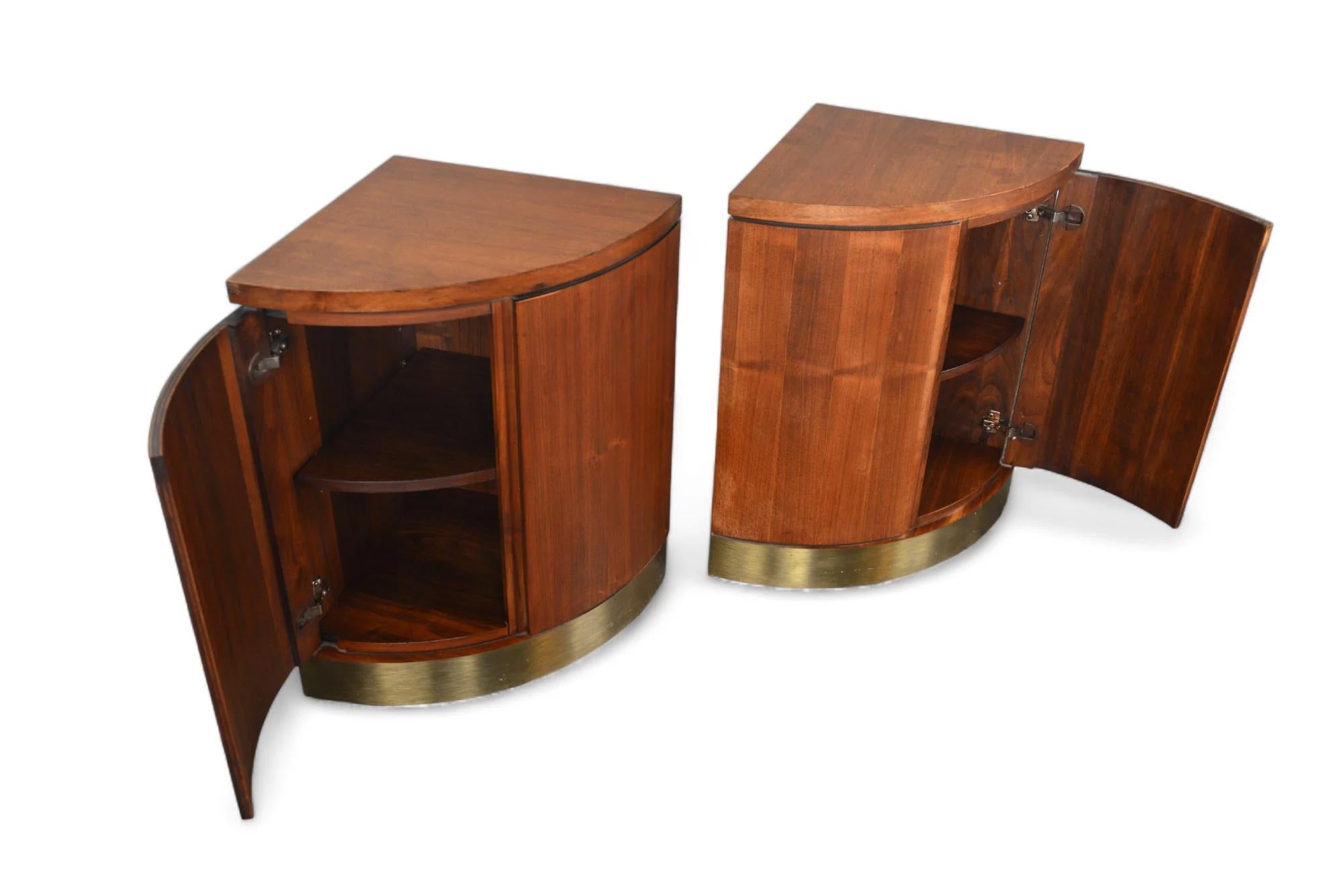 Pair Of Walnut + Brass Corner Units / Nightstands In Good Condition For Sale In Berkeley, CA