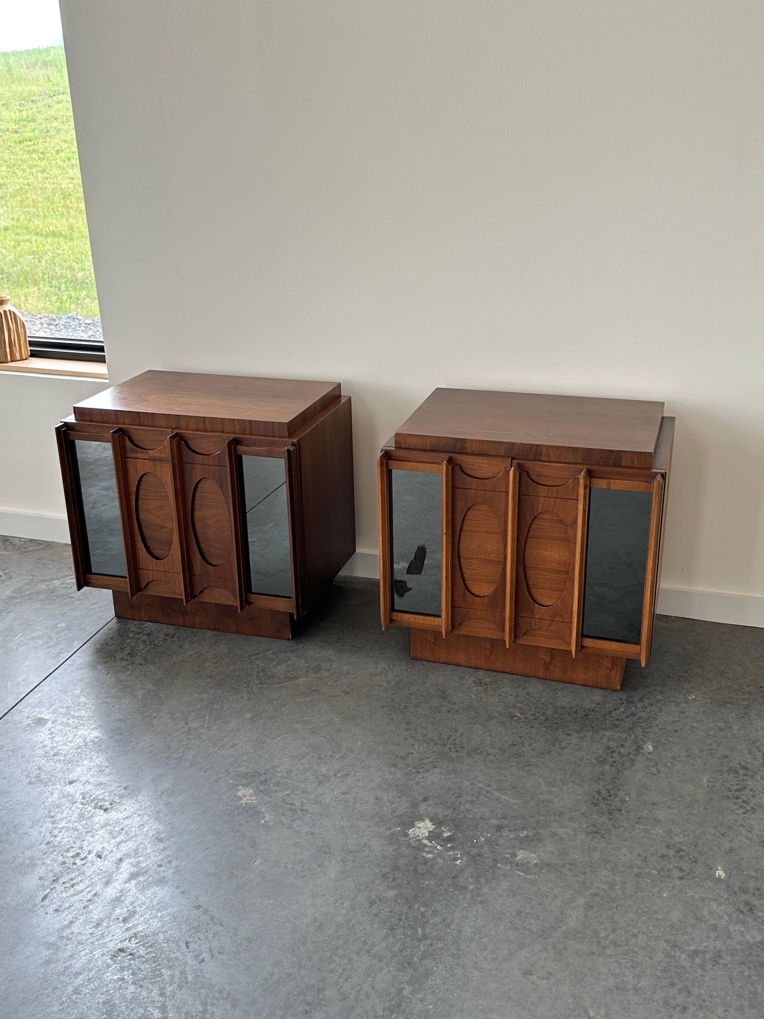 Pair of walnut and mirror brutalist Tabago nightstands  For Sale 1