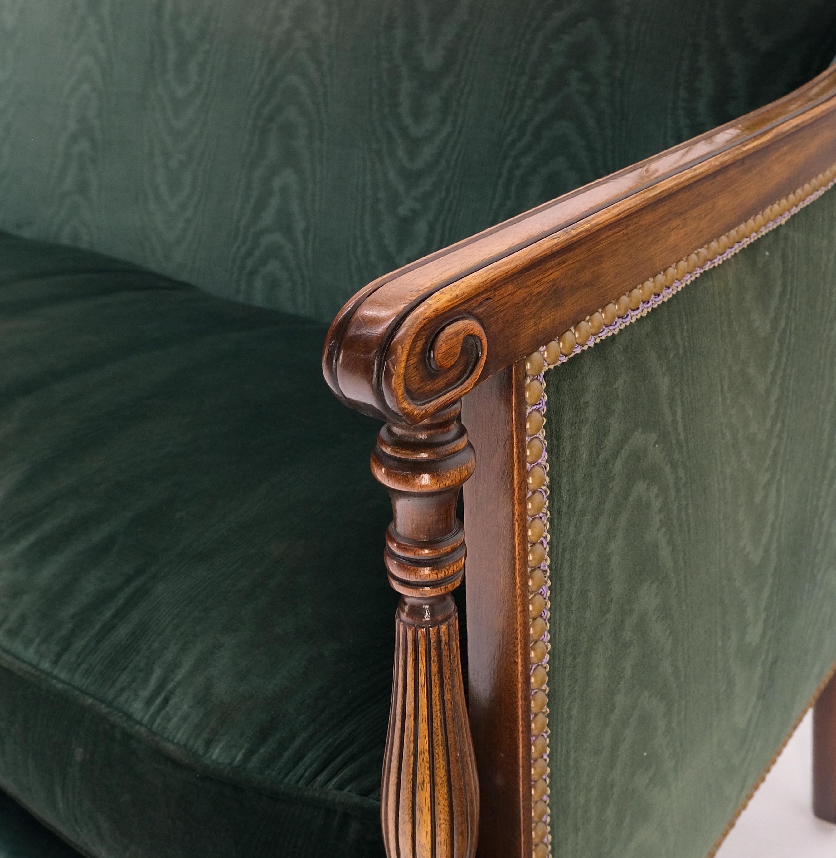 Pair of Walnut & Burl Fine Regency Decorative Love Seats Sofas Settees  In Good Condition In Rockaway, NJ