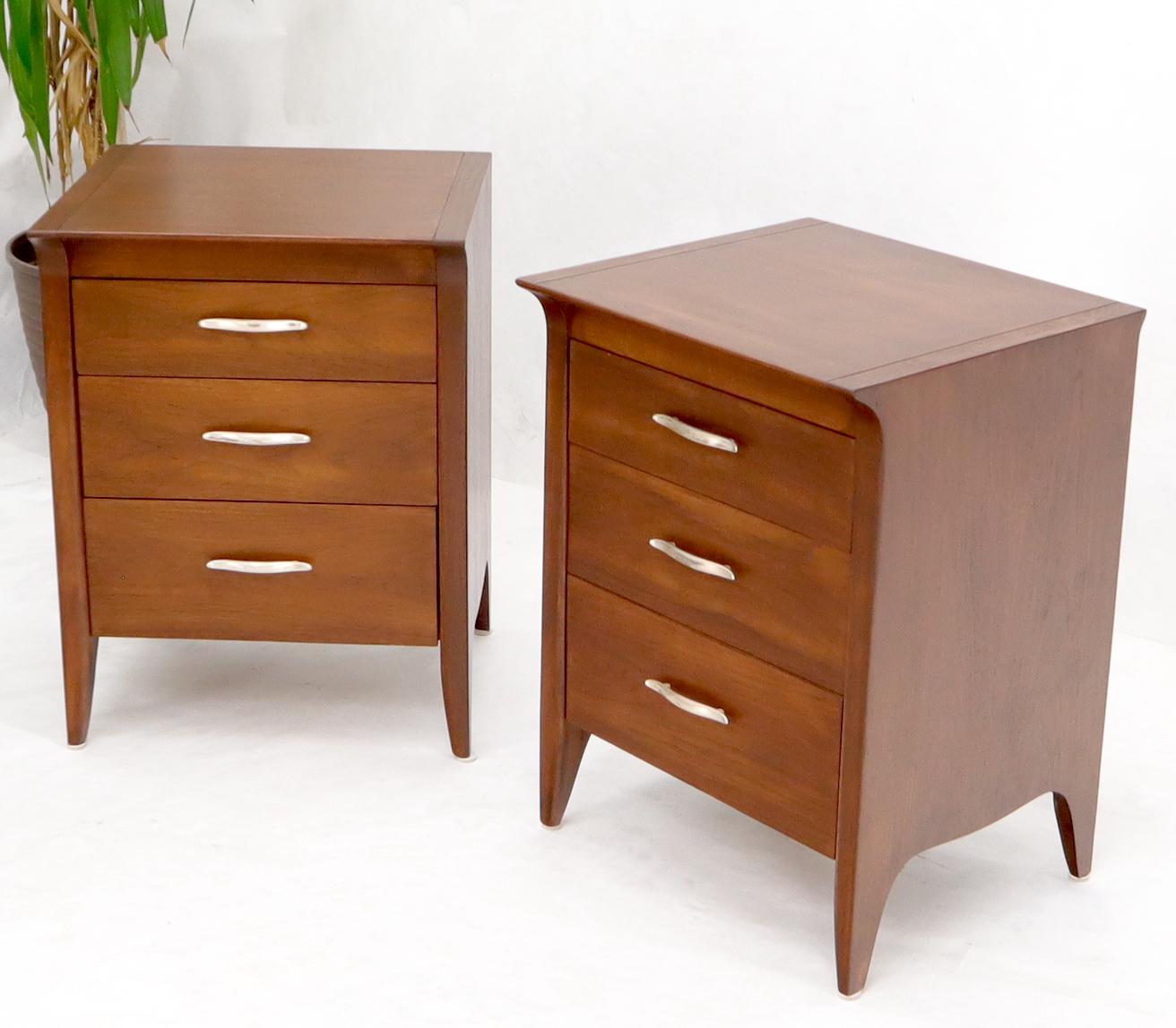 Pair of Walnut Drexel Three Drawer Nightstands End Tables Small Chest Restored 8