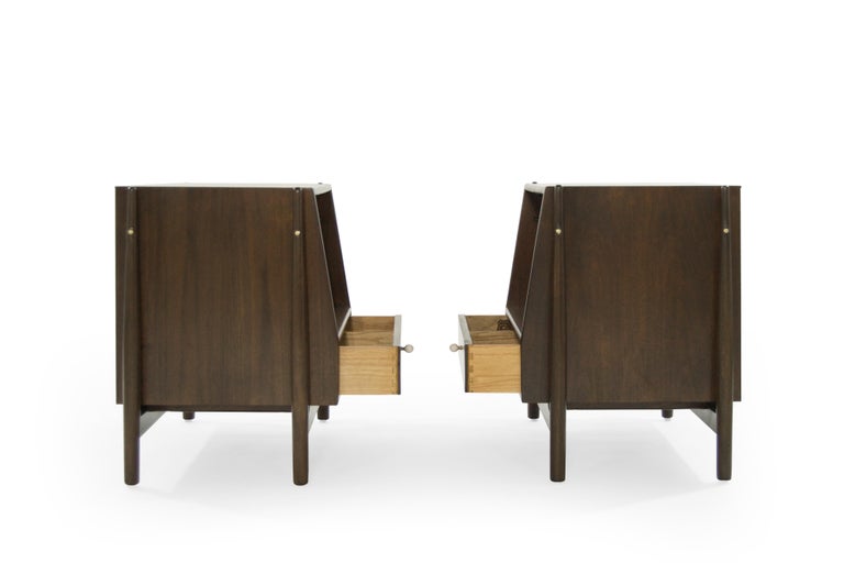 20th Century Pair of Walnut End Tables by Kipp Stewart, 1950s For Sale