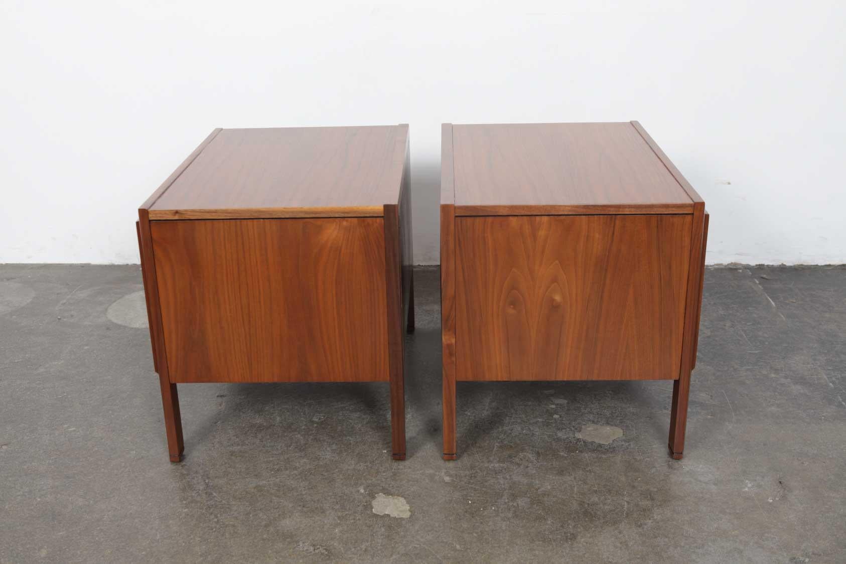 American Pair of Walnut End Tables by Milo Baughman for Glenn of California