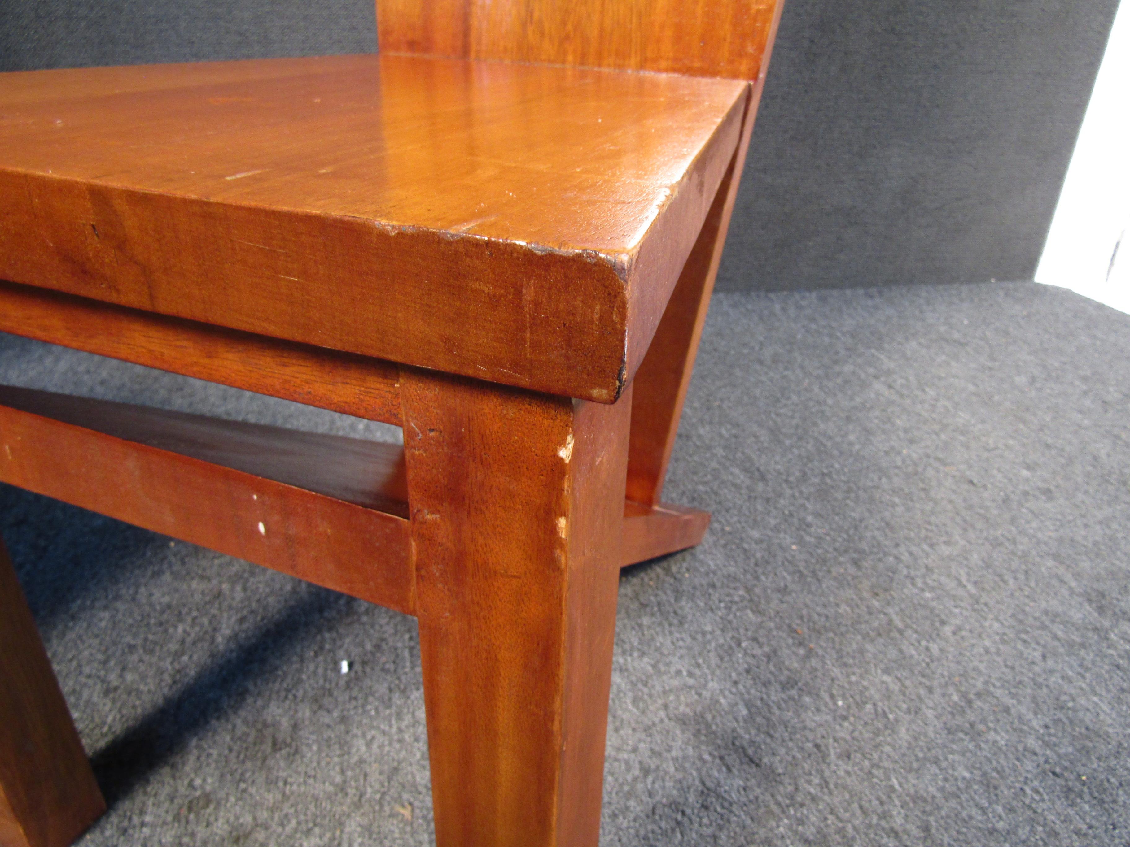 Pair of Walnut Slab Chairs after Gerrit Rietveld In Good Condition For Sale In Brooklyn, NY