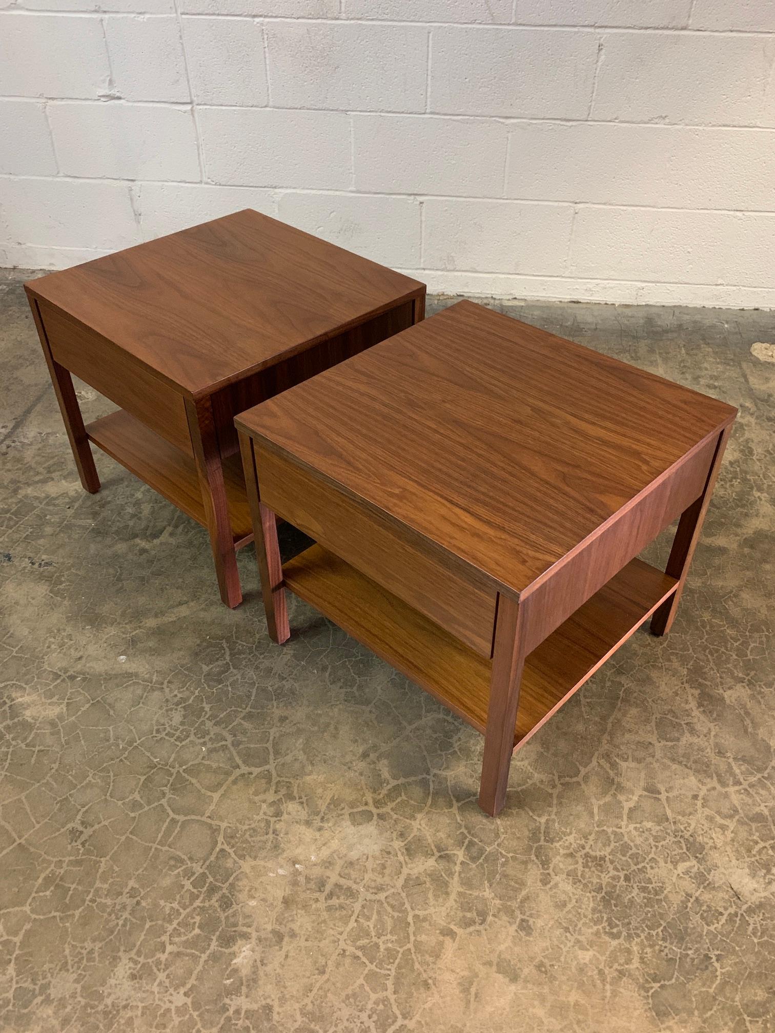 Pair of Walnut Florence Knoll Nightstands  6