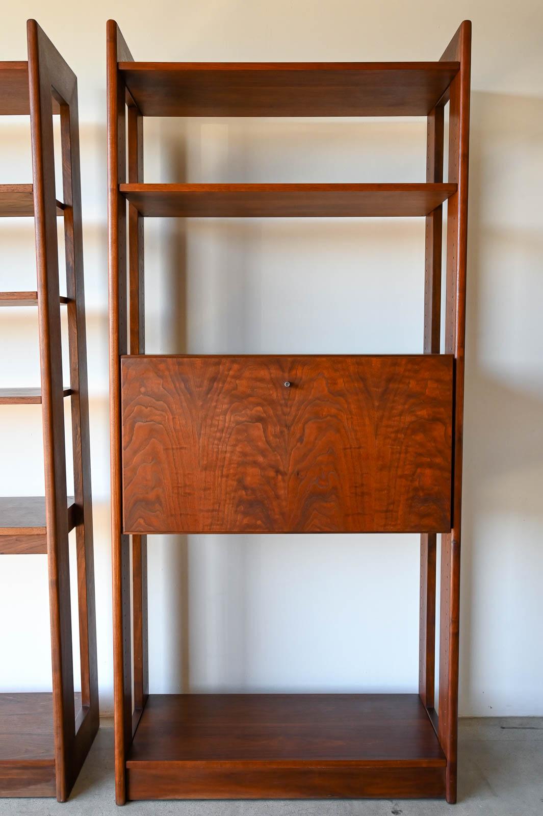 Pair of Walnut Free Standing Bookcases with Bar/Desk, ca. 1970 In Good Condition In Costa Mesa, CA