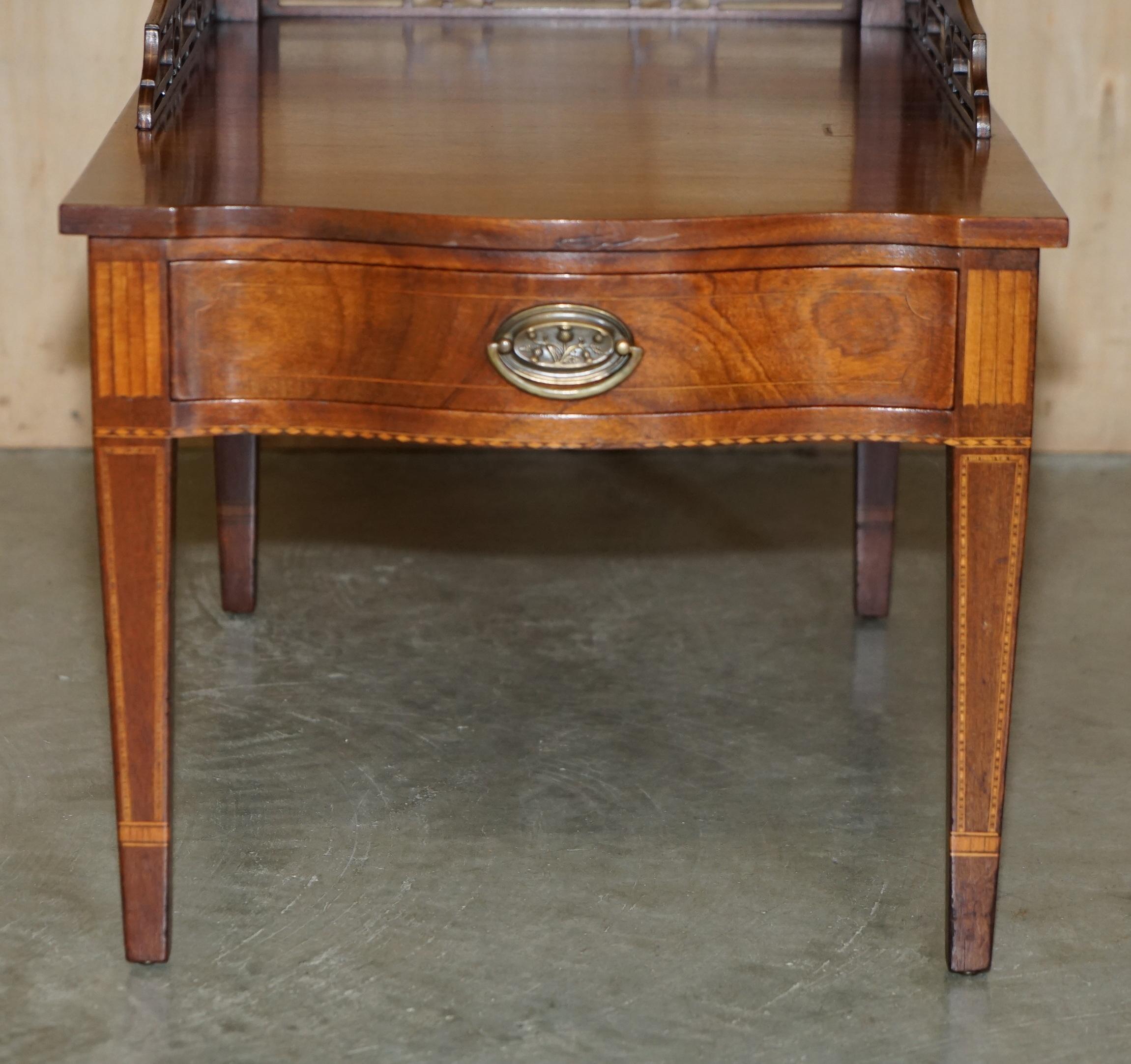 PAIR OF WALNUT FRET WORK CARVED THOMAS CHIPPENDALE SHERATON REVIVAL SIDE TABLEs For Sale 11