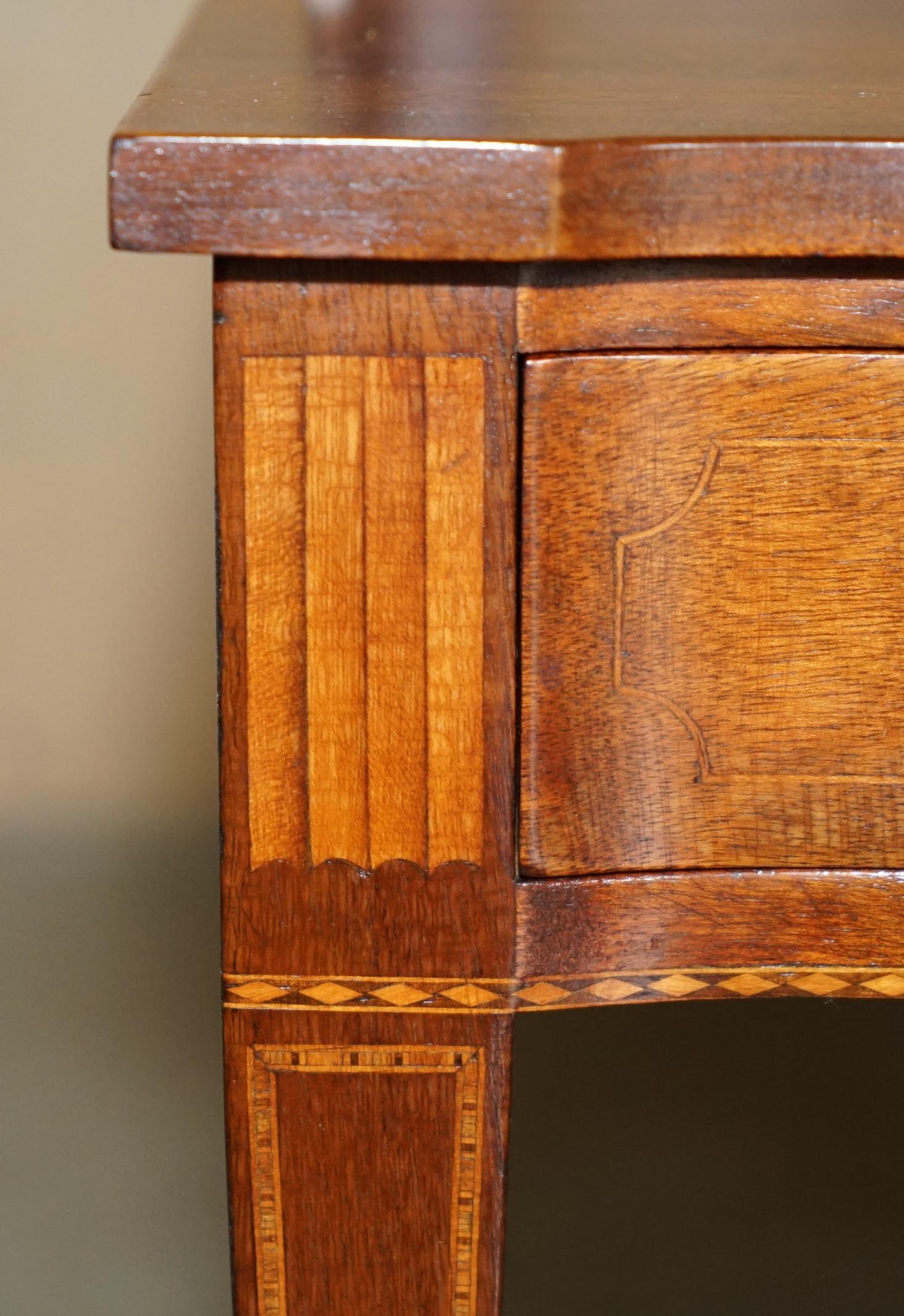 PAIR OF WALNUT FRET WORK CARVED THOMAS CHIPPENDALE SHERATON REVIVAL SIDE TABLEs For Sale 12