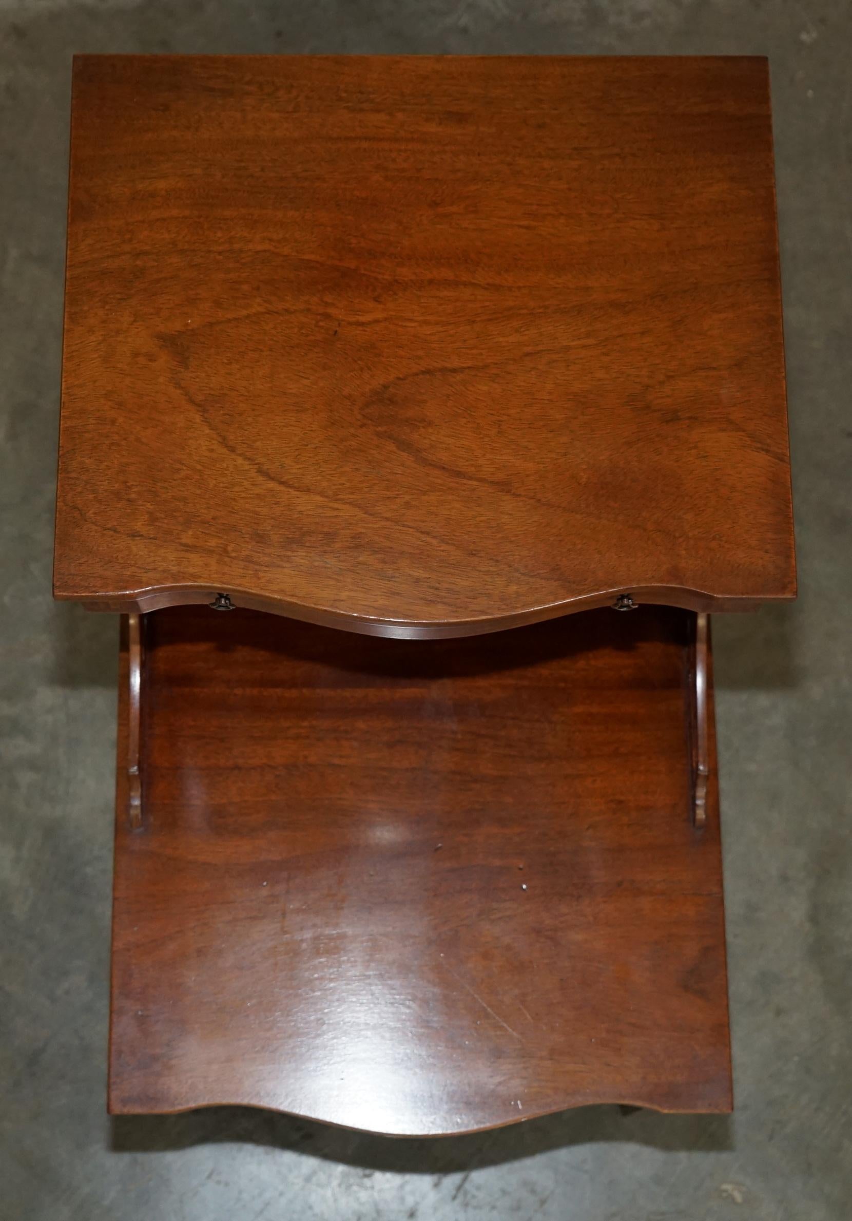 English PAIR OF WALNUT FRET WORK CARVED THOMAS CHIPPENDALE SHERATON REVIVAL SIDE TABLEs For Sale