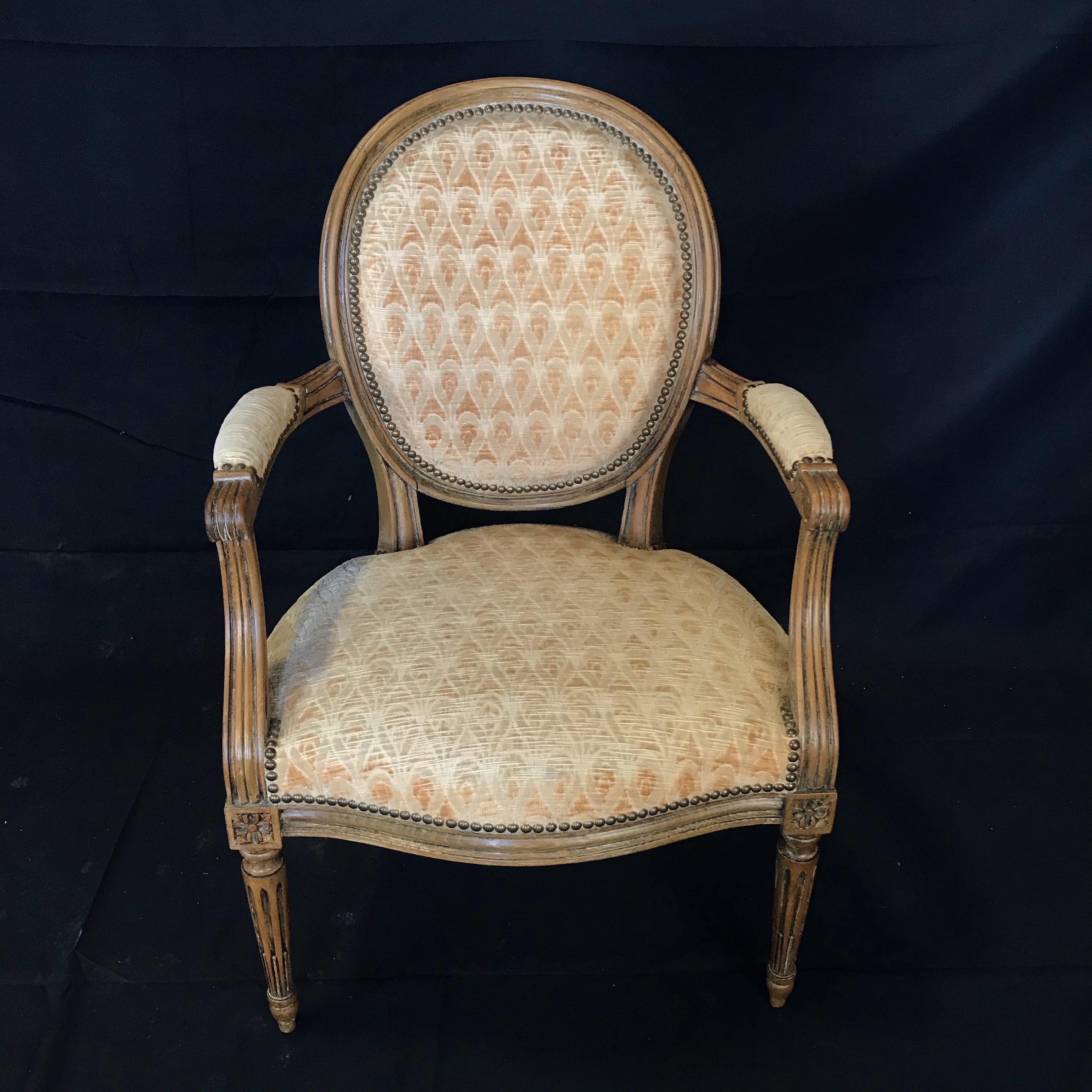 Pair of Walnut Louis XVI Armchairs or Fauteuils For Sale 2