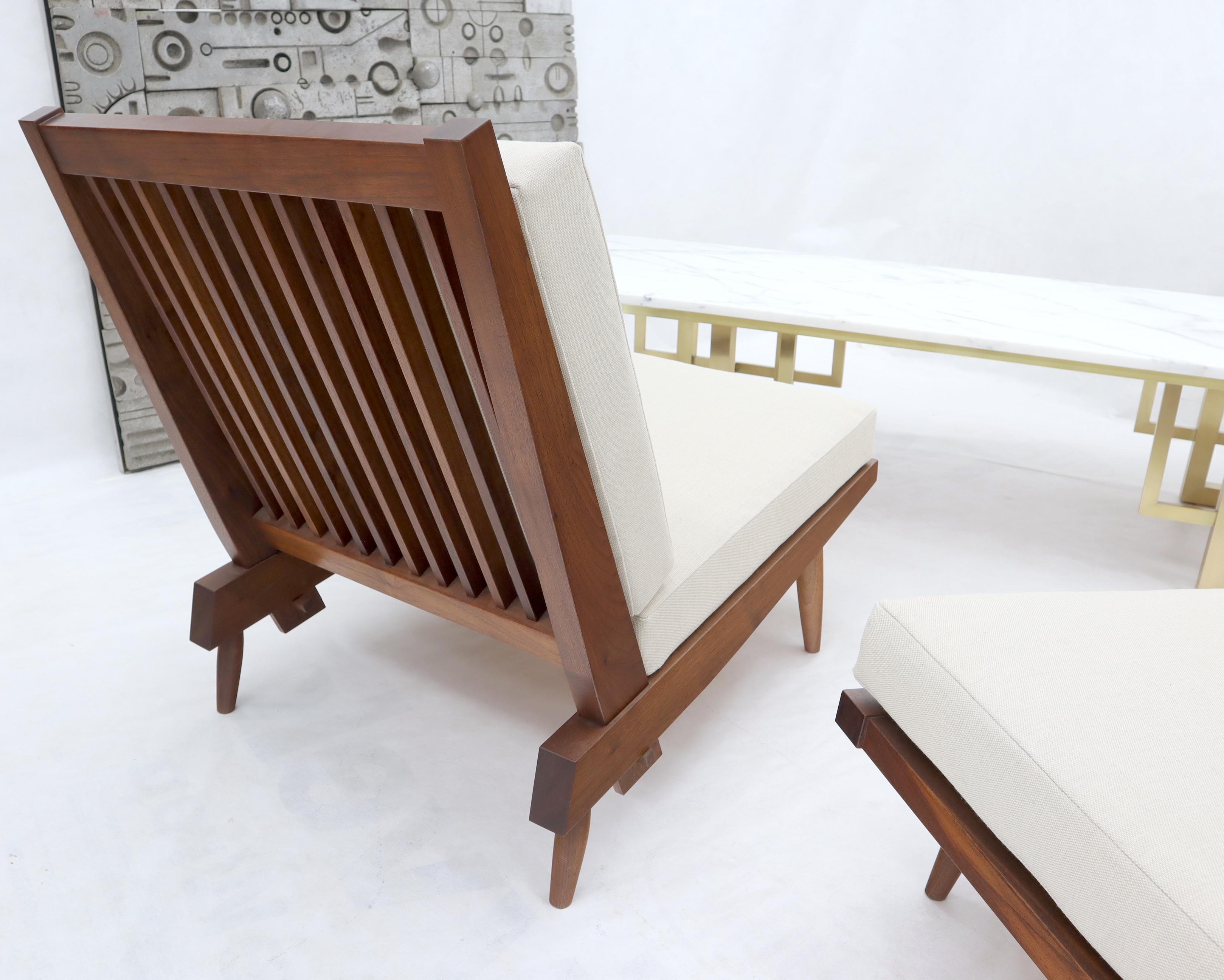 Mid-Century Modern Pair of Walnut Lounge Chairs by George Nakashima