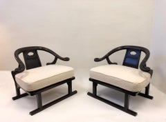 Coppia di sedie da salotto in noce di Michael Taylor per Baker