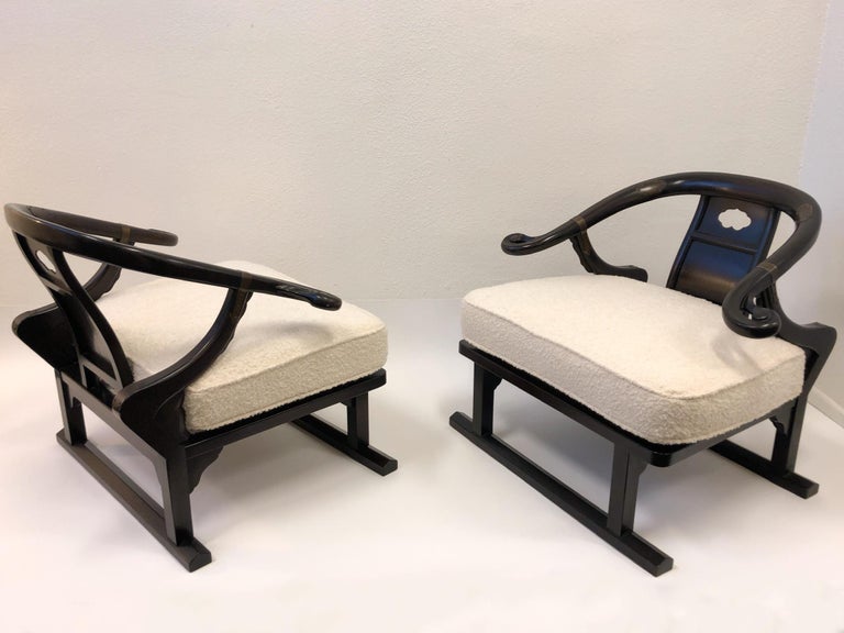 Mid-Century Modern Pair of Walnut Lounge Chairs by Michael Taylor for Baker For Sale