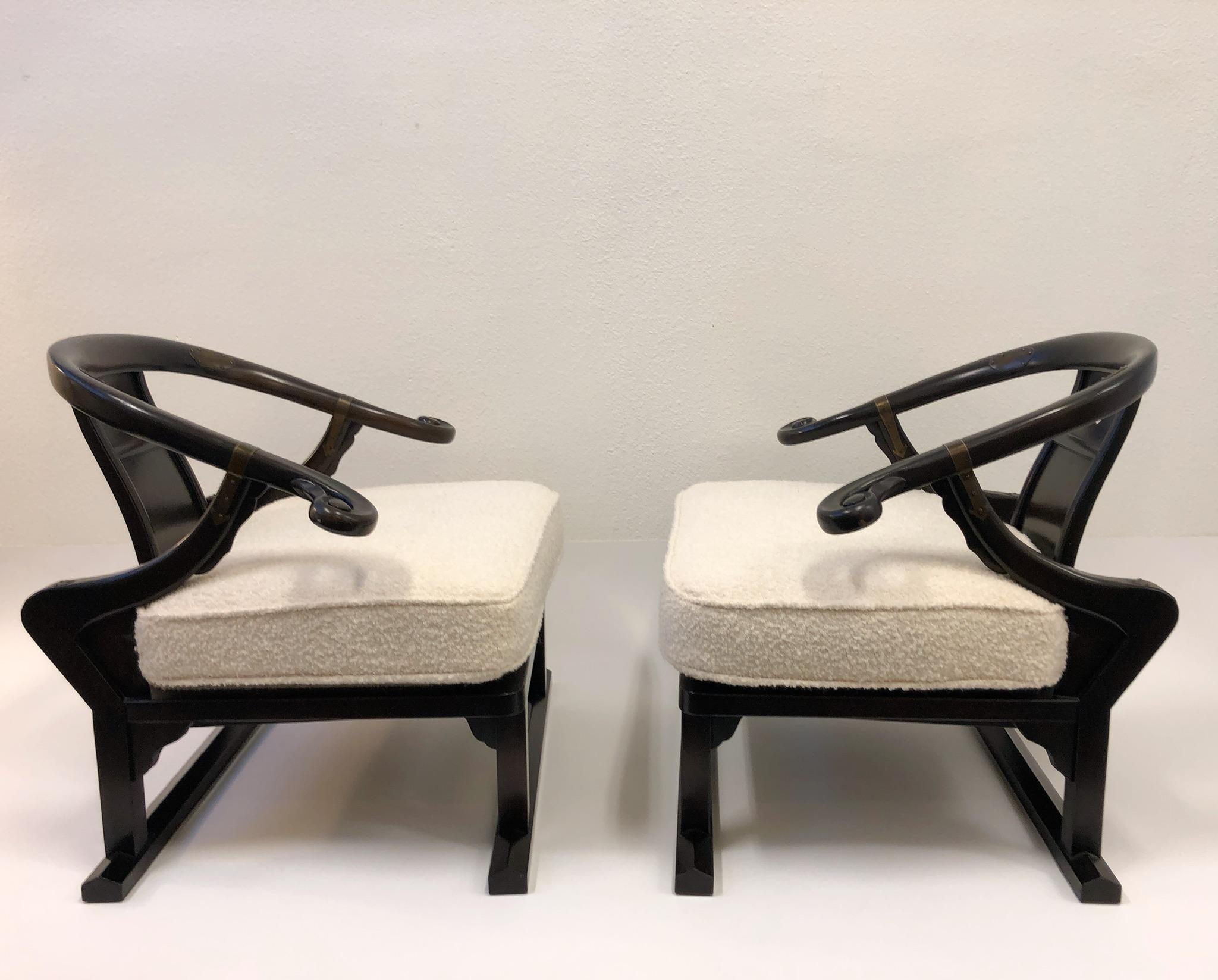 Mid-Century Modern Pair of Walnut Lounge Chairs by Michael Taylor for Baker For Sale